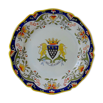 Earthenware plate with the arms of Mont-Saint-Michel