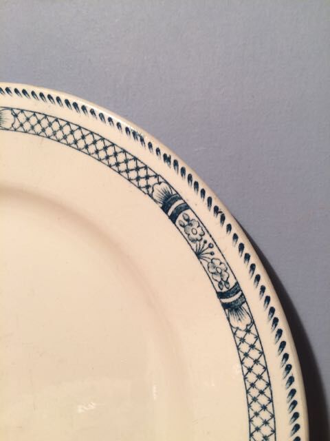 Composition 6 plates flat blue tones