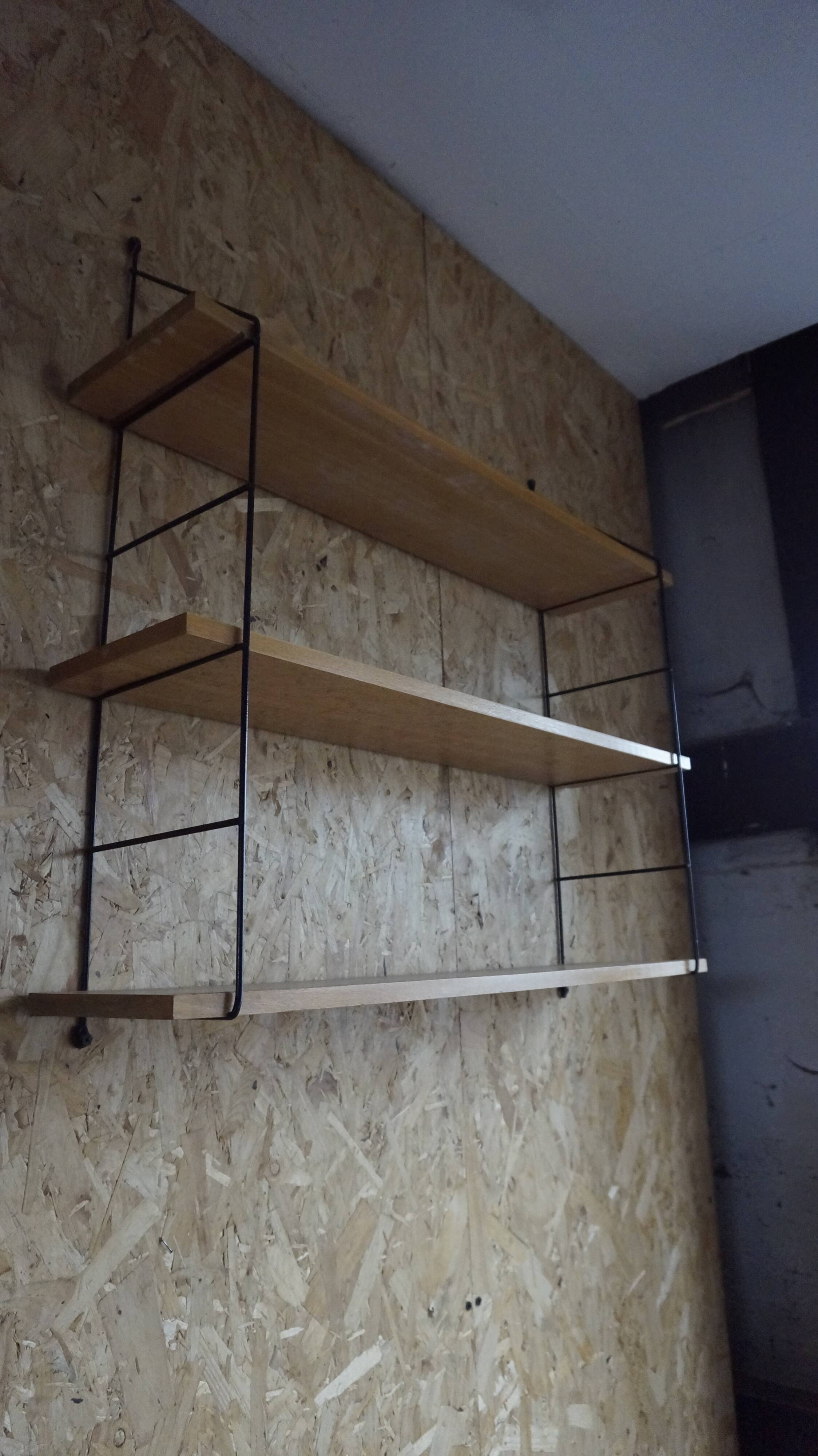 Wall shelf