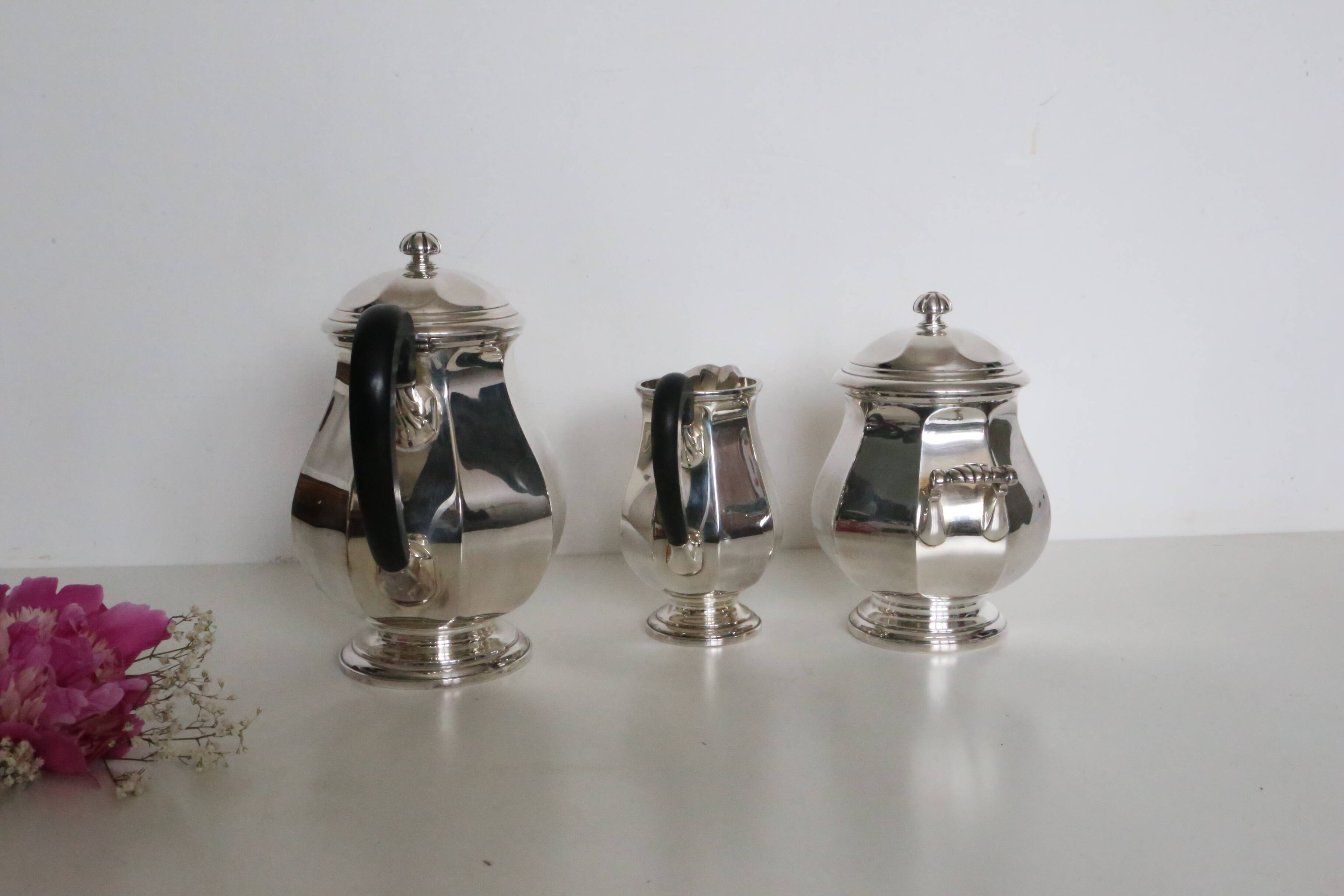Silver-plated coffee service with ebony handles