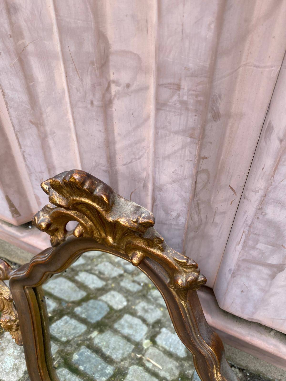 Miroir baroque doré à la feuille style Louis XV du 19ème