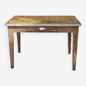 Farmhouse table