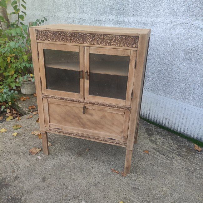 Art Deco showcase, buffet