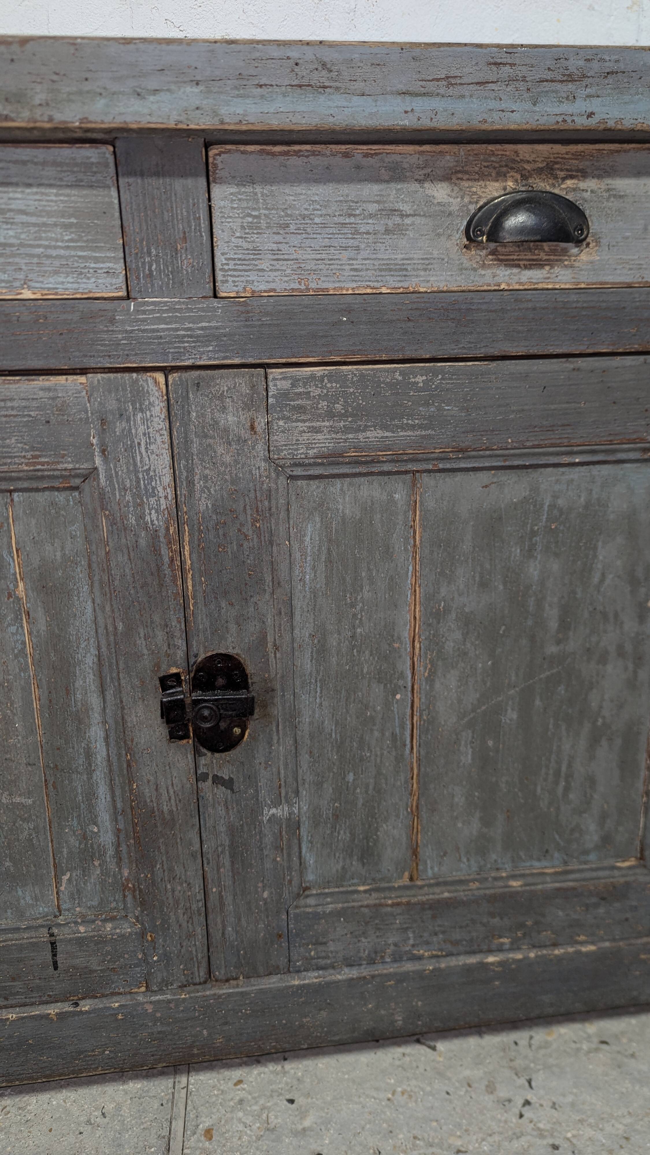 Old Parisian chopping block buffet with vintage shabby patina