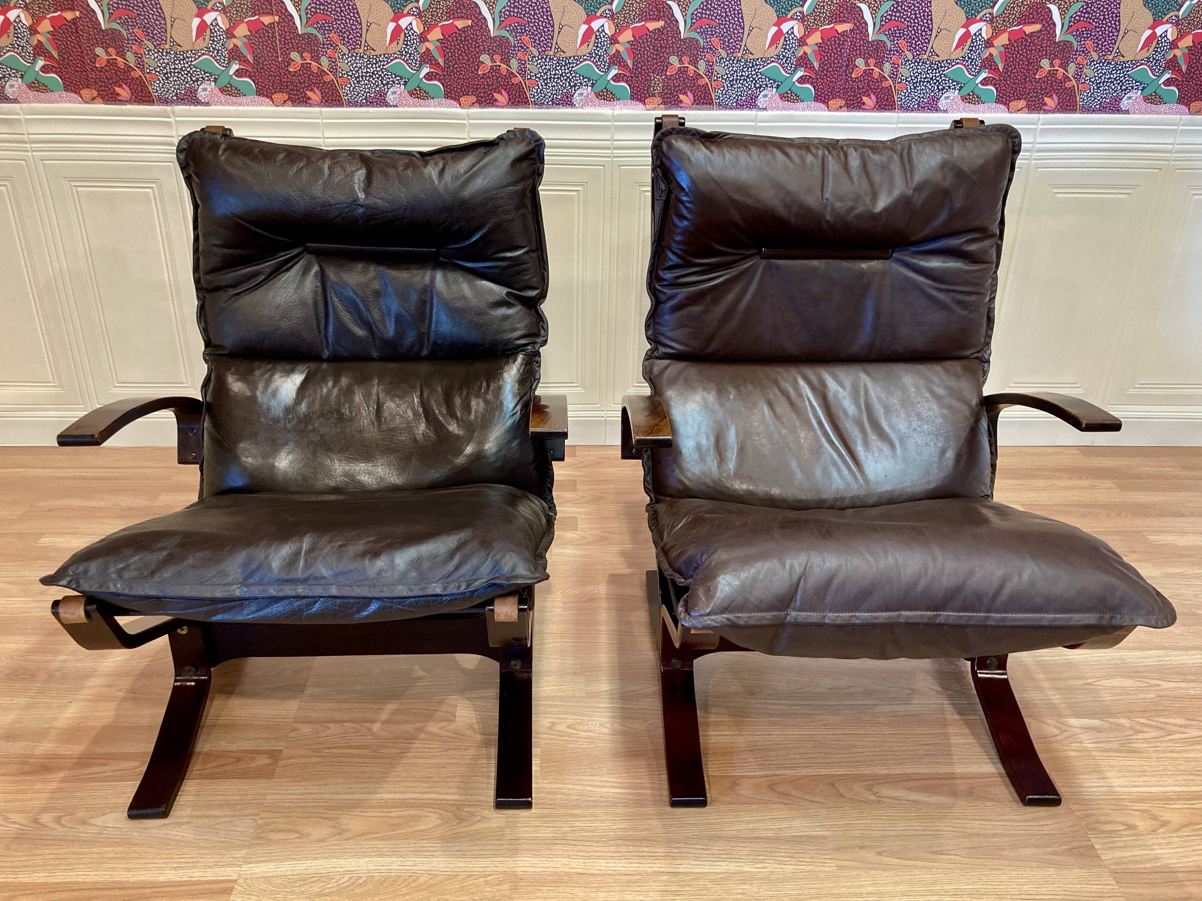 Duo de fauteuils cuir "design scandinave" 1950 "Ingmar Relling".