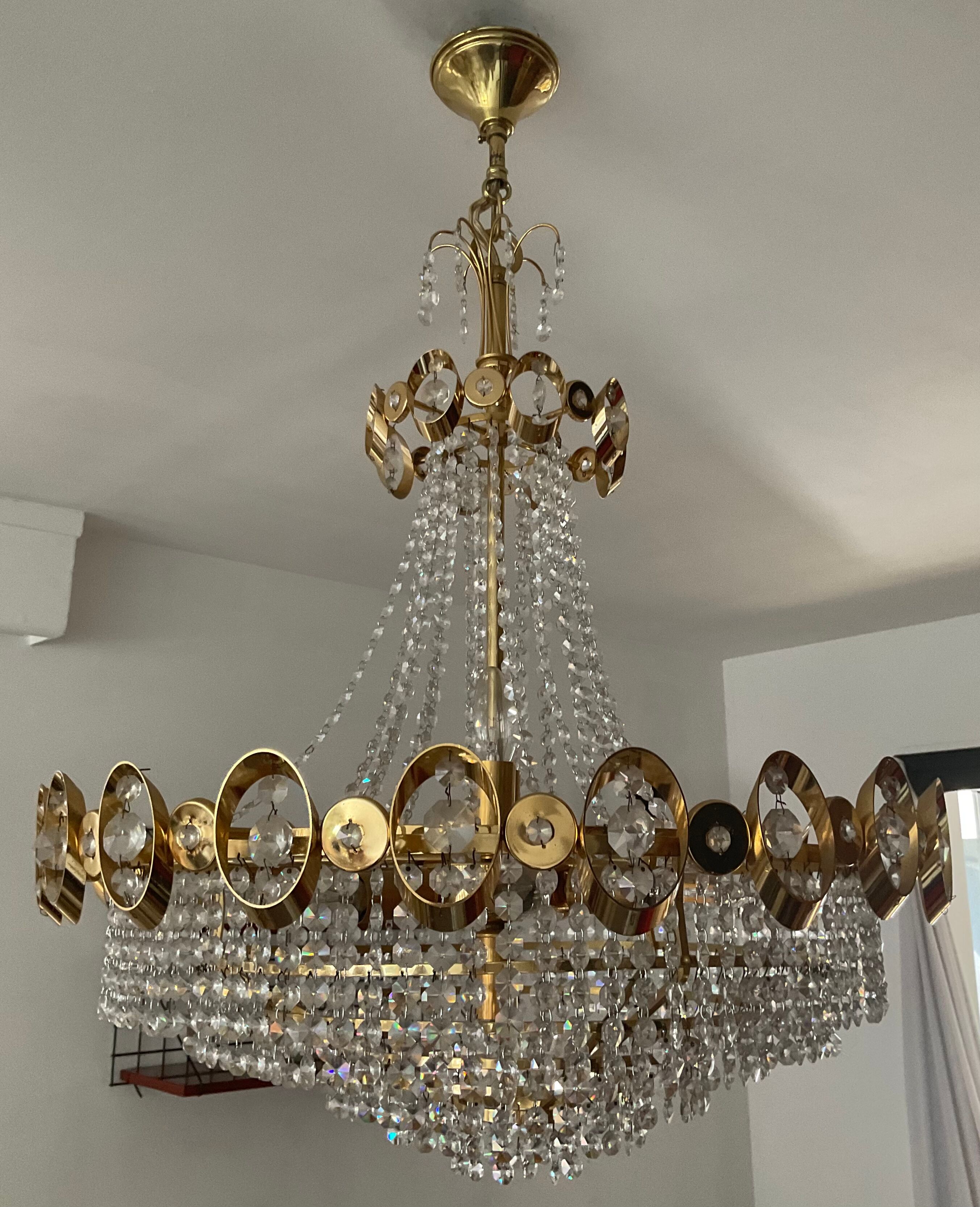 Waterfall chandelier with crystal grapevines and golden aluminum 60s-70s
