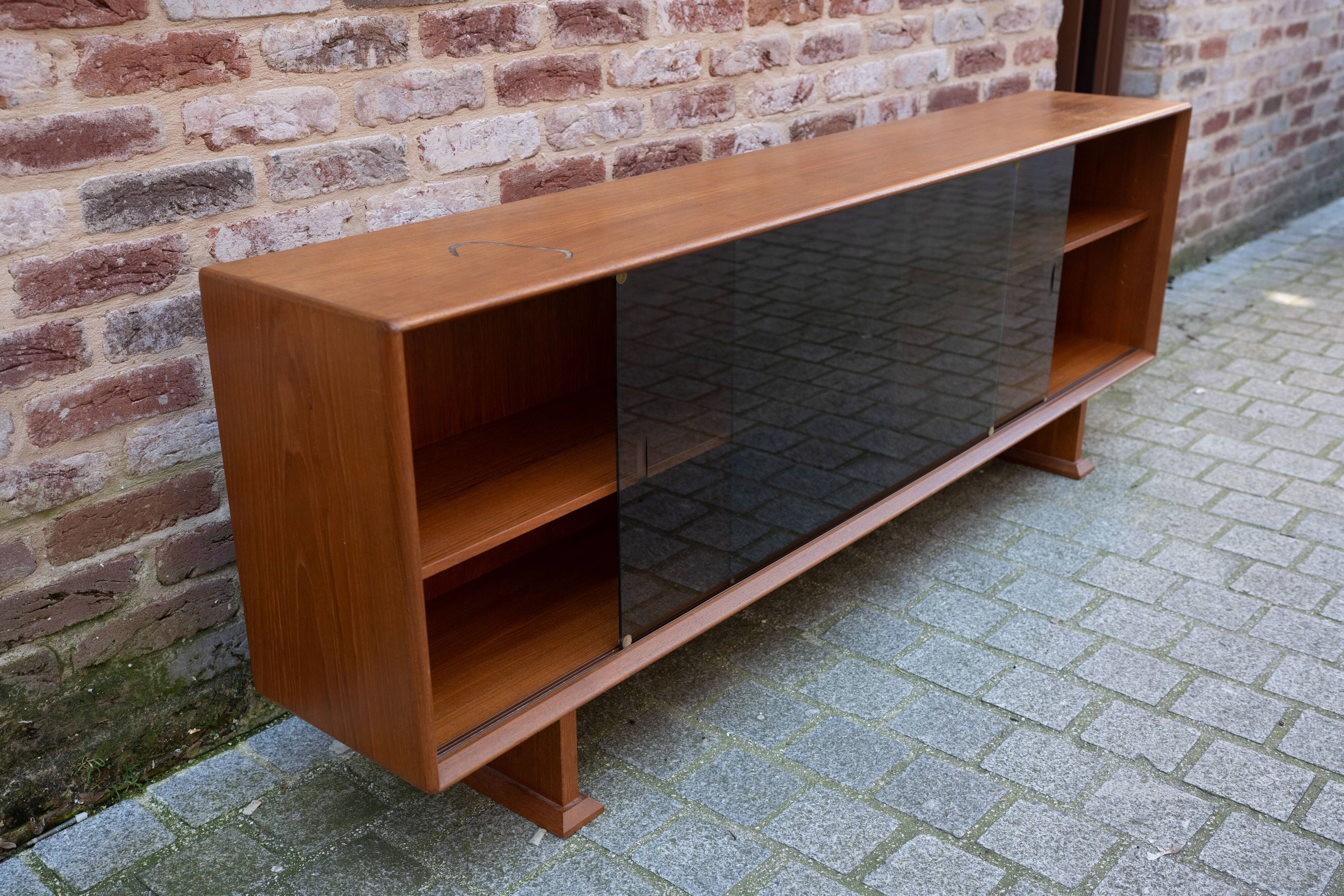 Vintage sideboard by Skovby Møbelfabrik (DK), Danish/Scandinavian.