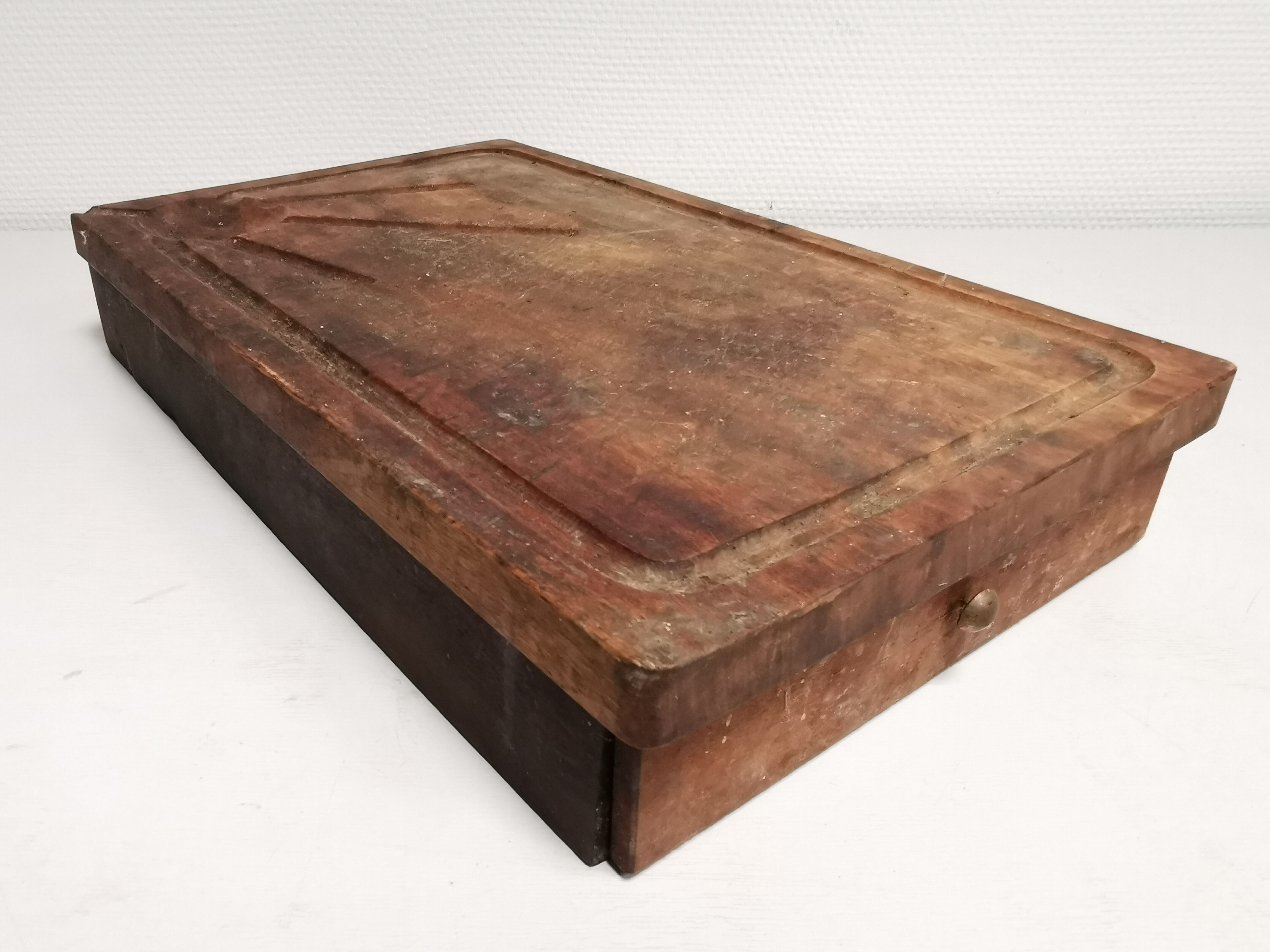 Old Wooden Cutting Board with drawer for knives. block...