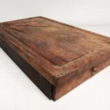 Ancienne planche à découper en bois avec tiroir pour les couteaux . billot ...