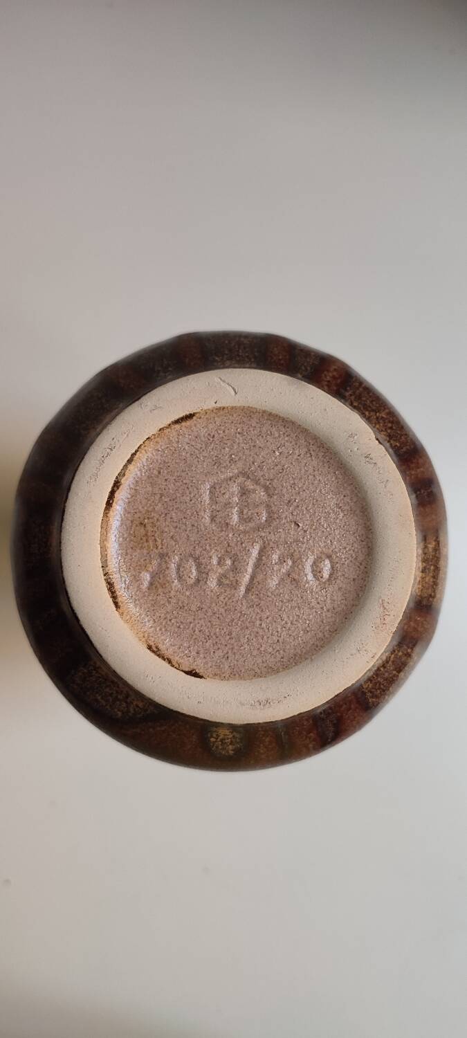 Jarrón de cerámica Steuler. Alemania, 1960s.