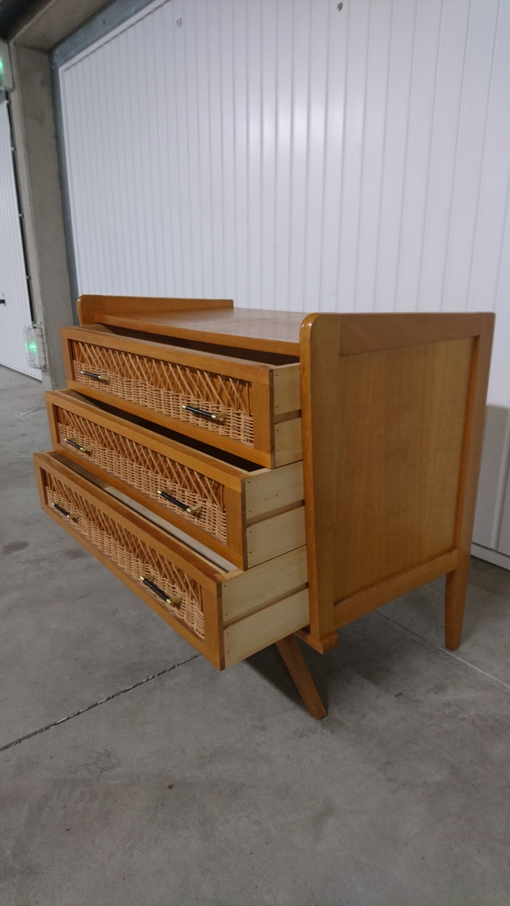 Commode vintage scandinave