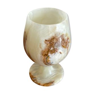 Marbled onyx pot