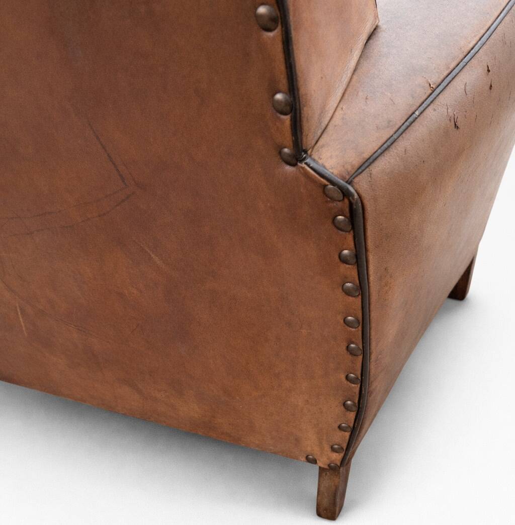 Pair of leather club armchairs – Mid-20th century