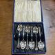 Coffret de 6 cuillères à dessert anglaises en métal argenté