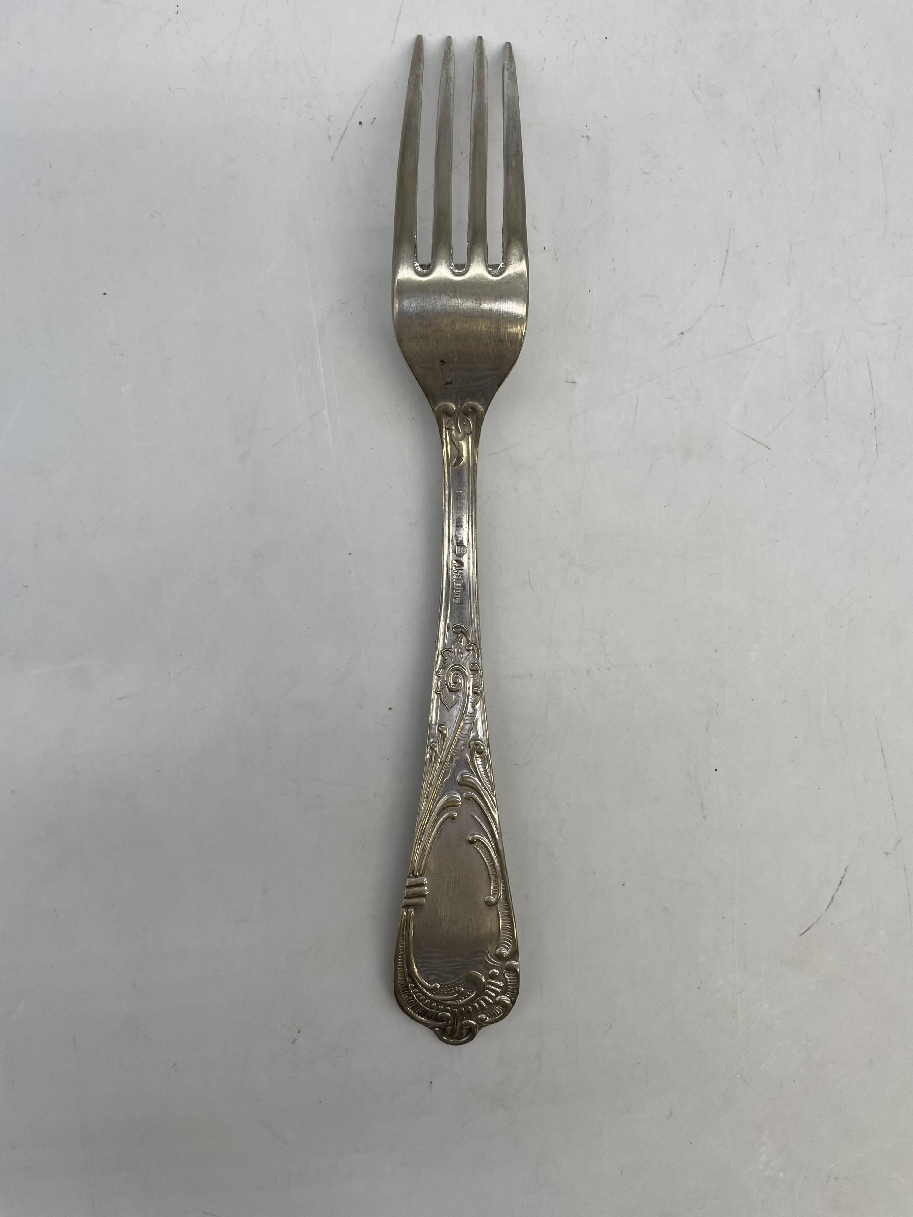 Lot of 10 soup spoons and 10 lunch forks, 800 silver.