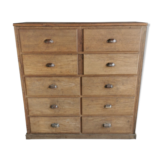 Drawer cabinet