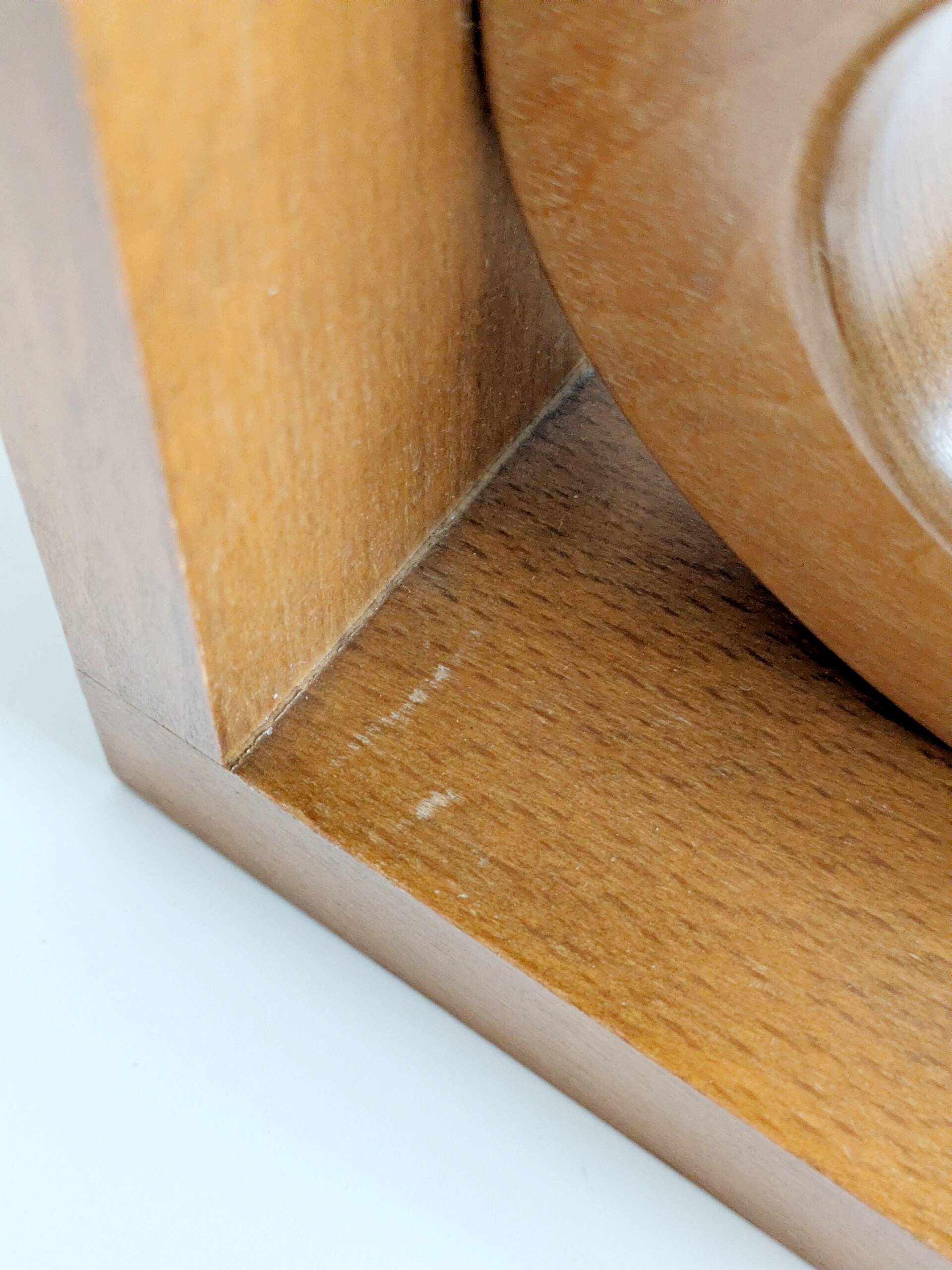 Vintage wooden bookends in Bauhaus mid-century minimalist style.