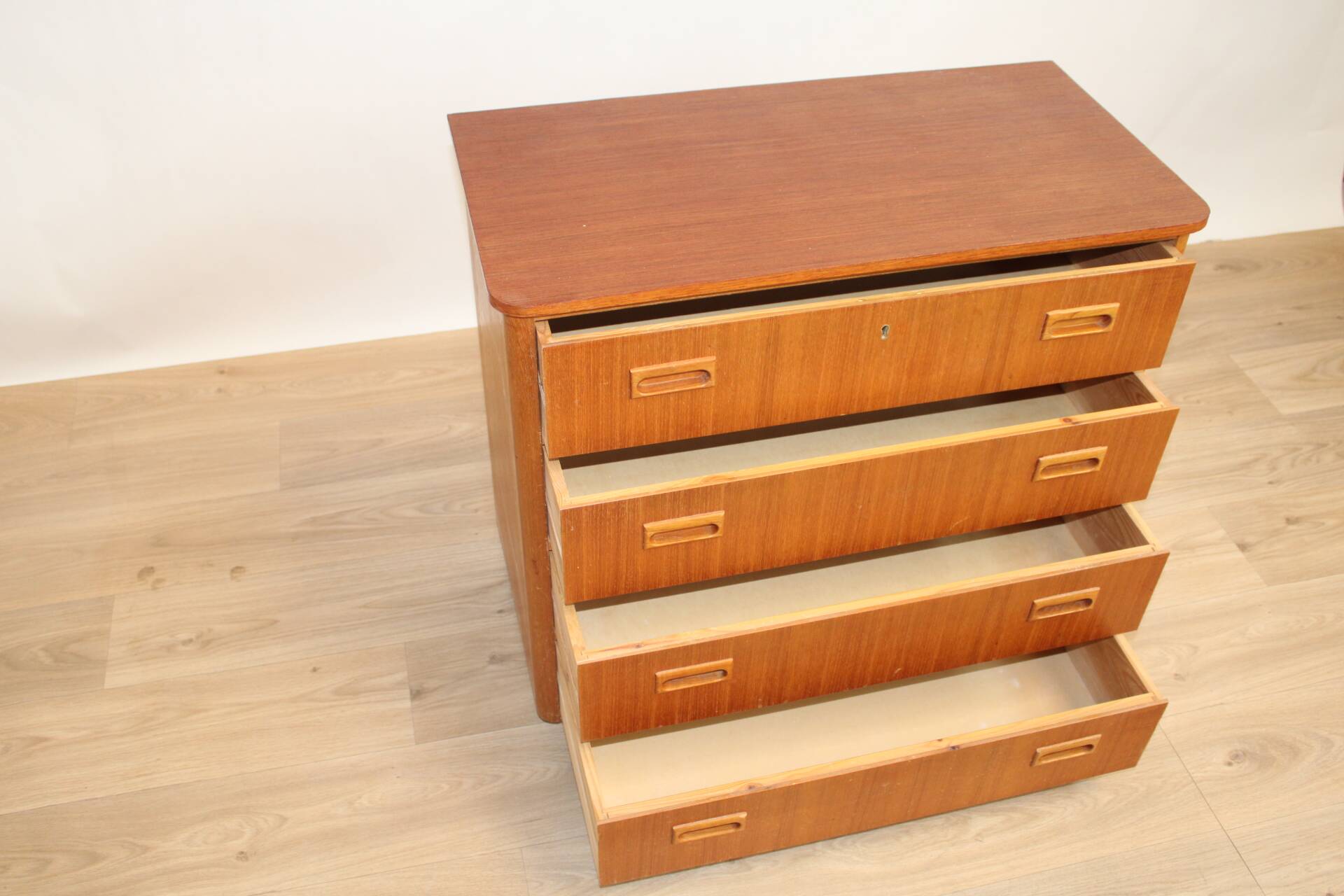4-drawer chest of drawers in teak 1960 Denmark