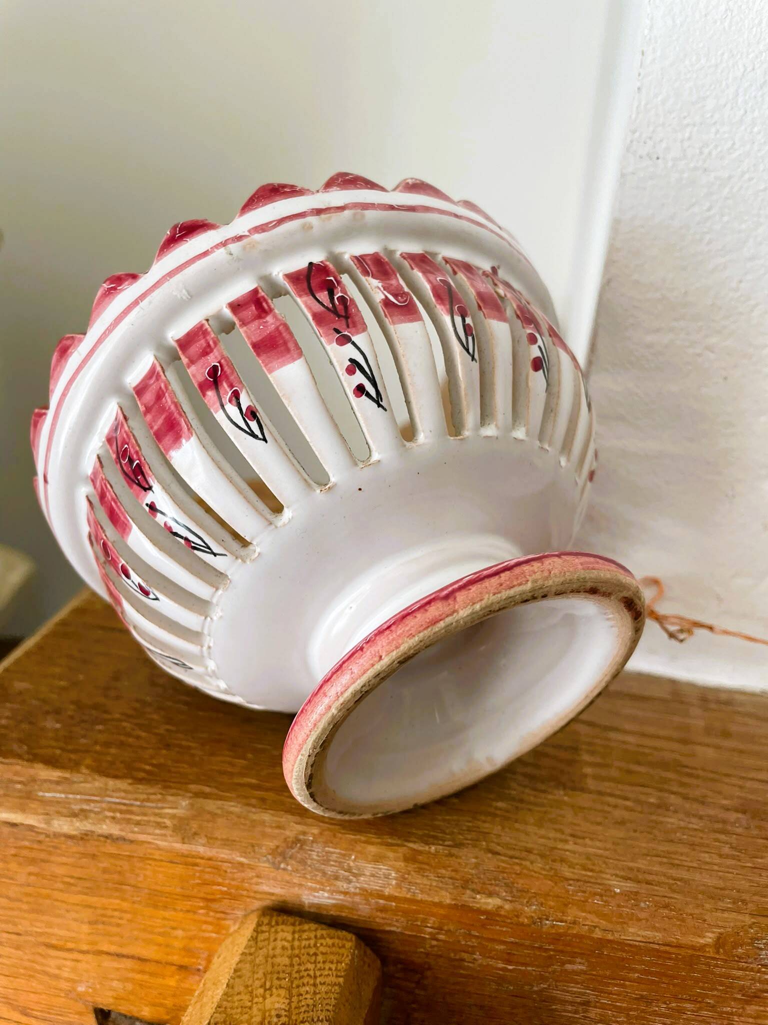 Vintage pierced porcelain bonbonnière