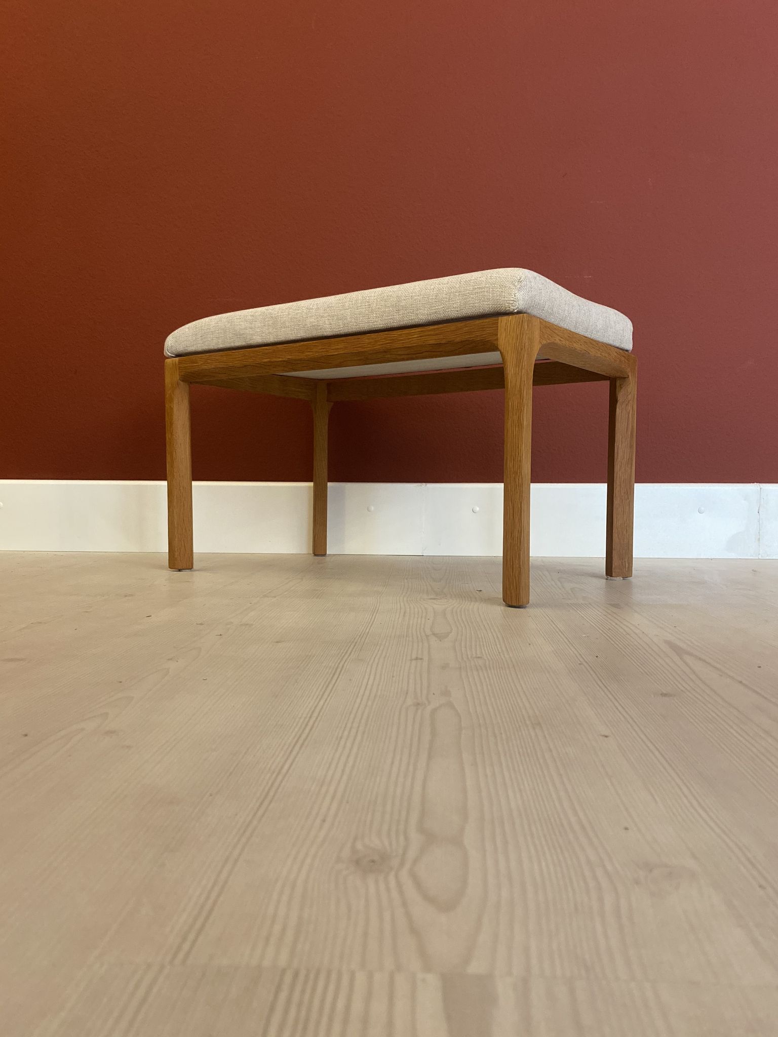 Repose-pied danois en chêne par Kai Kristiansen