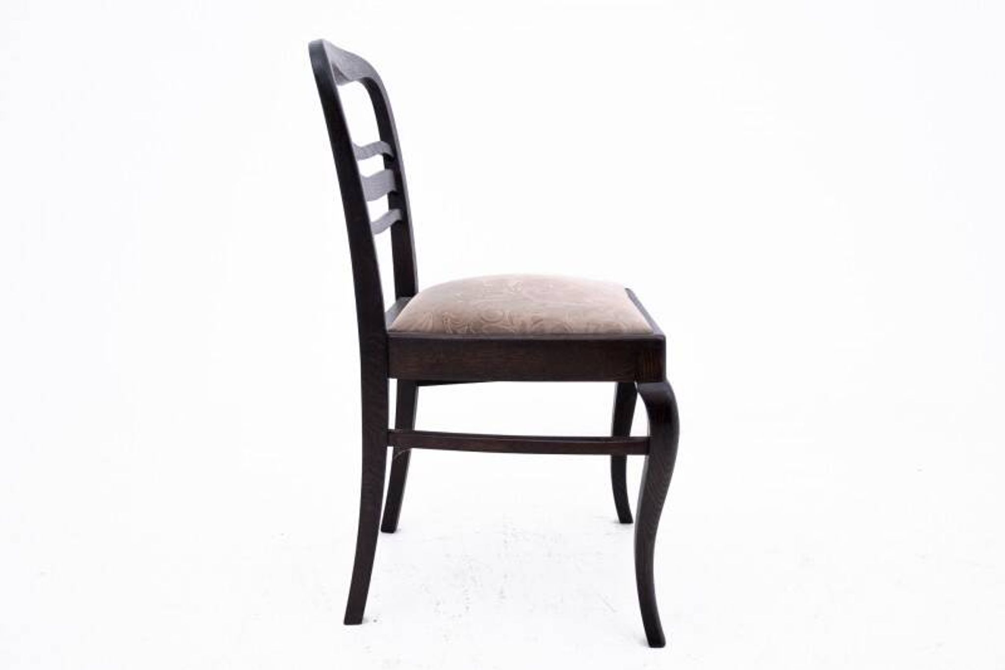 A set of chairs, Poland, the 1930s. After renovation.