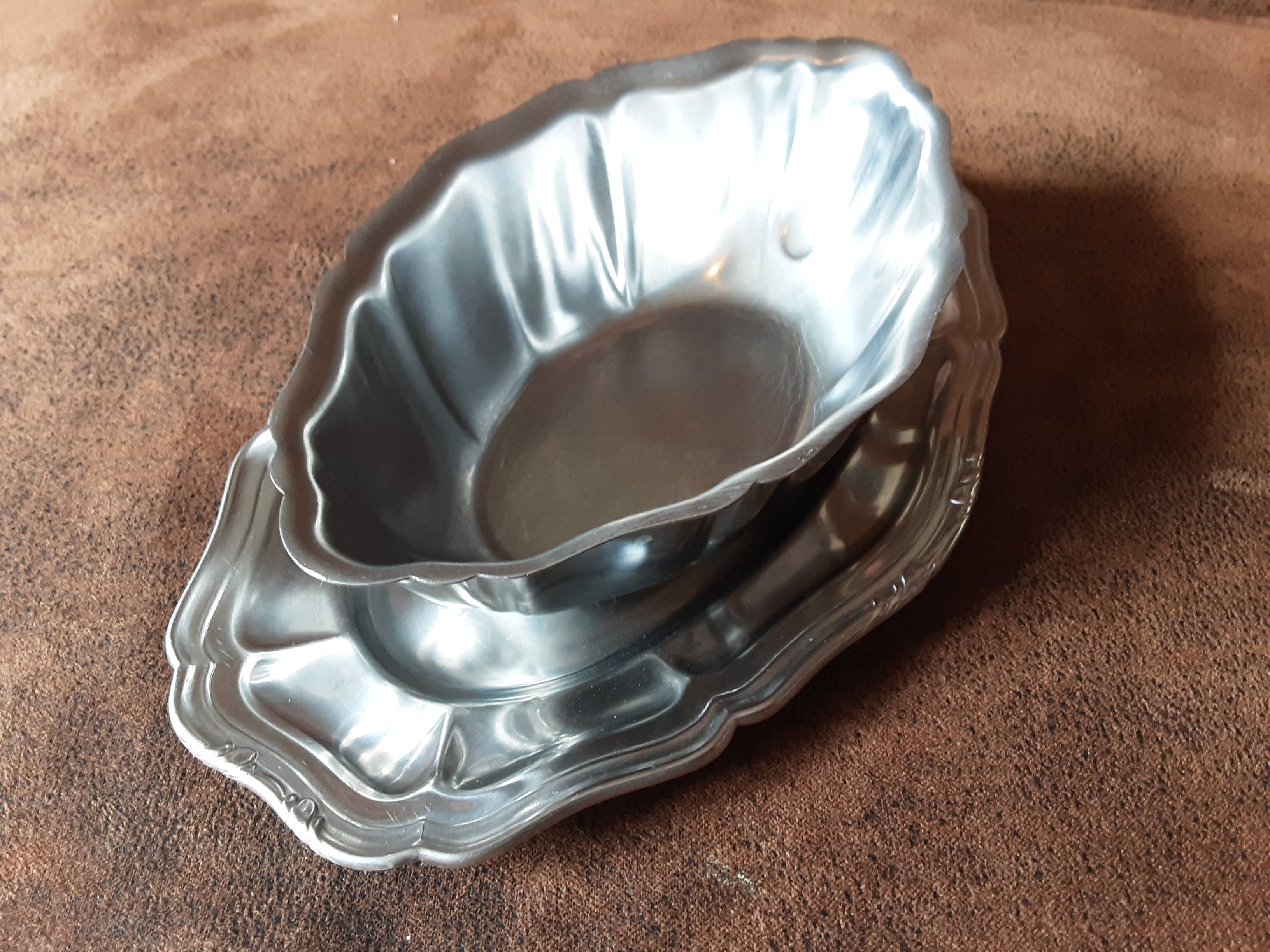 Saucière métal  vintage