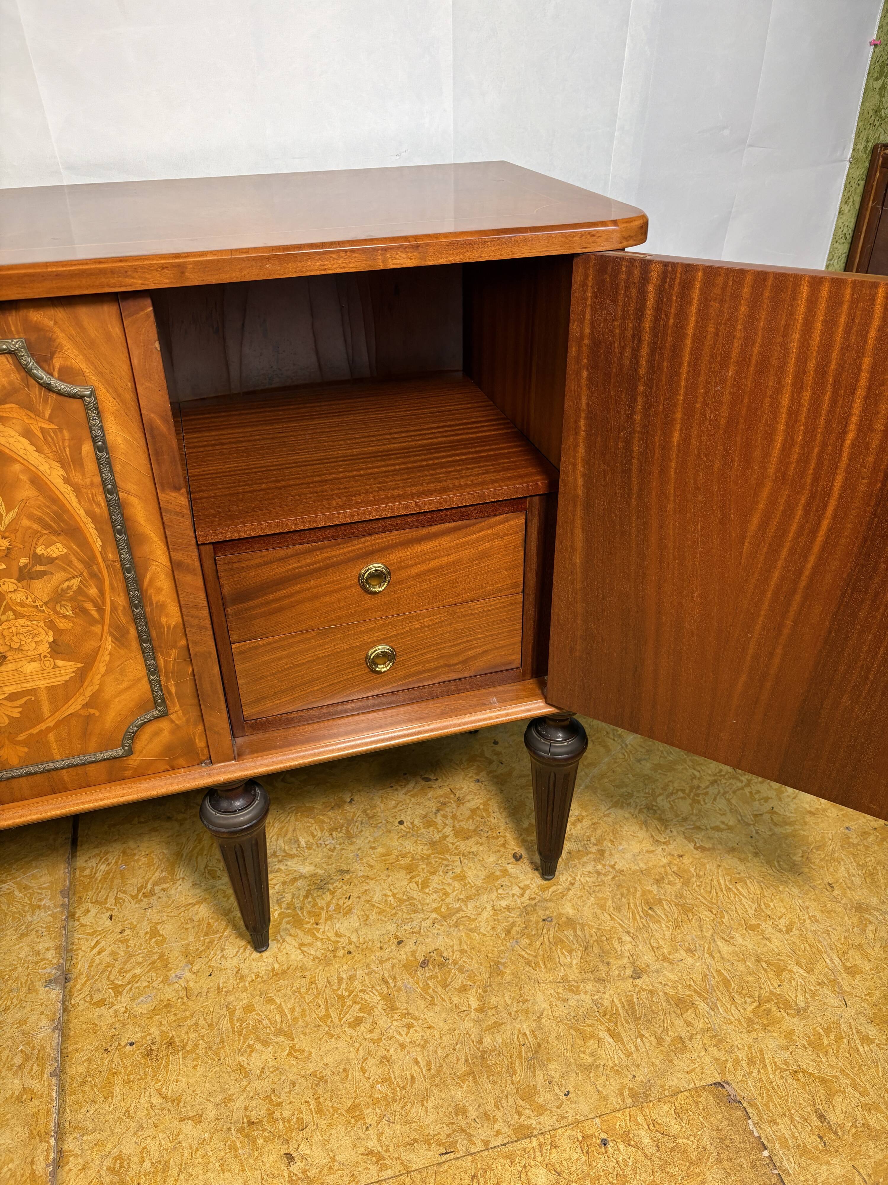 Exceptional Antique Marquetry Inlaid Hall Console / Sideboard – Circa 1900