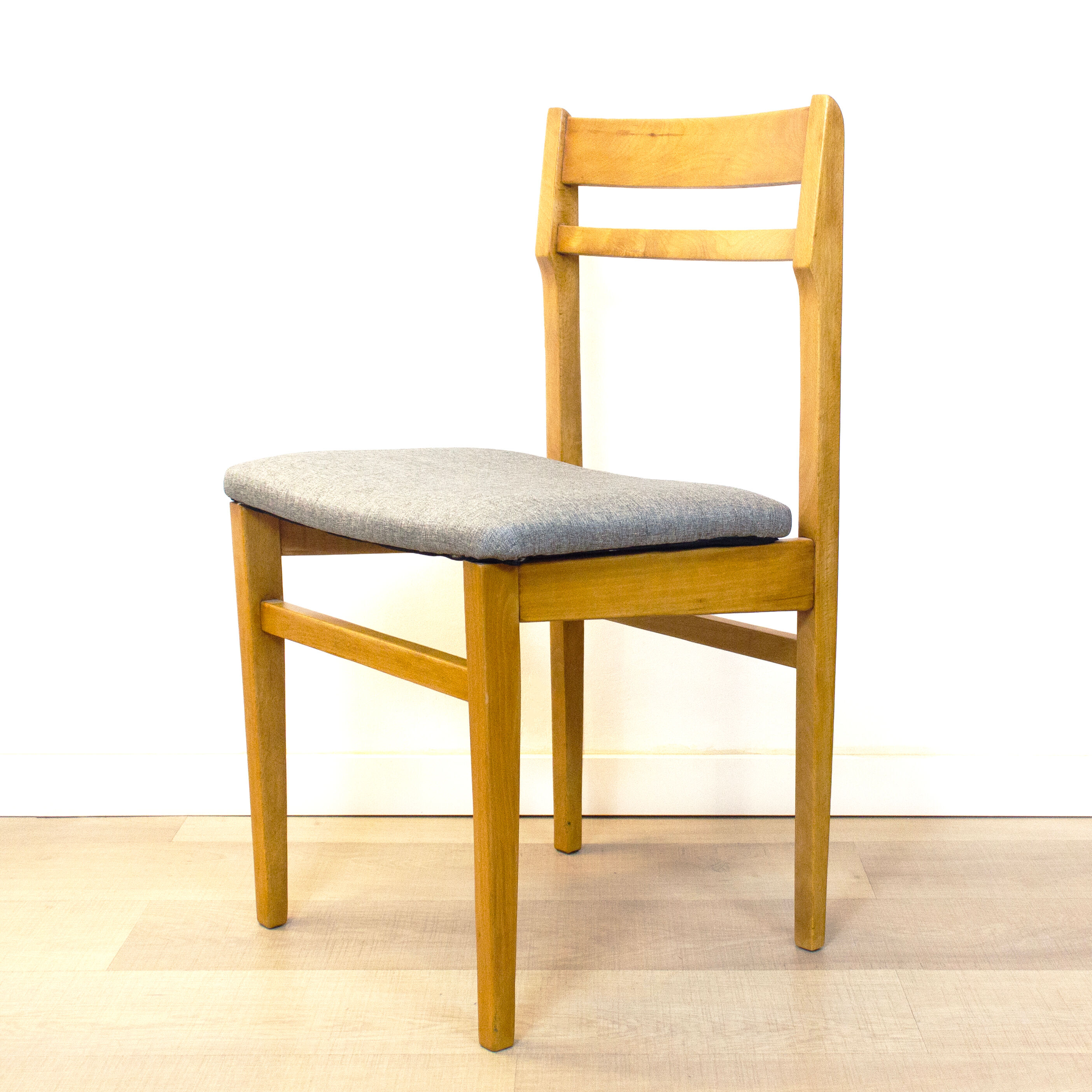 Chaises rembourrées, Espagne