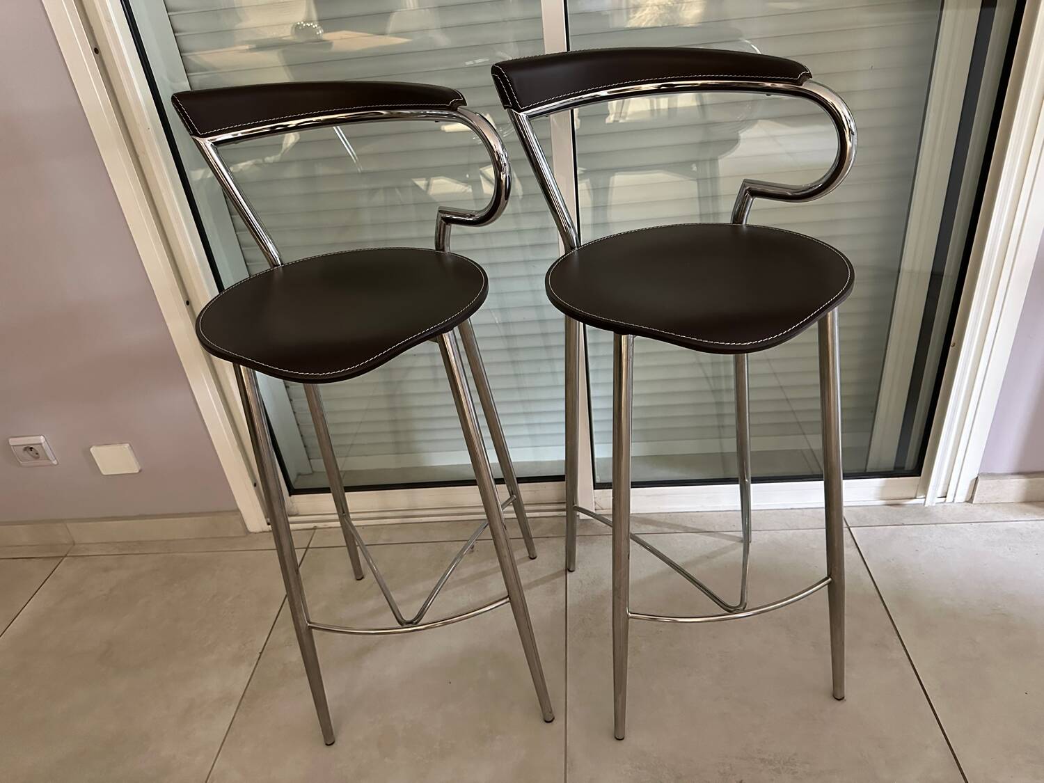 2 kitchen high chairs