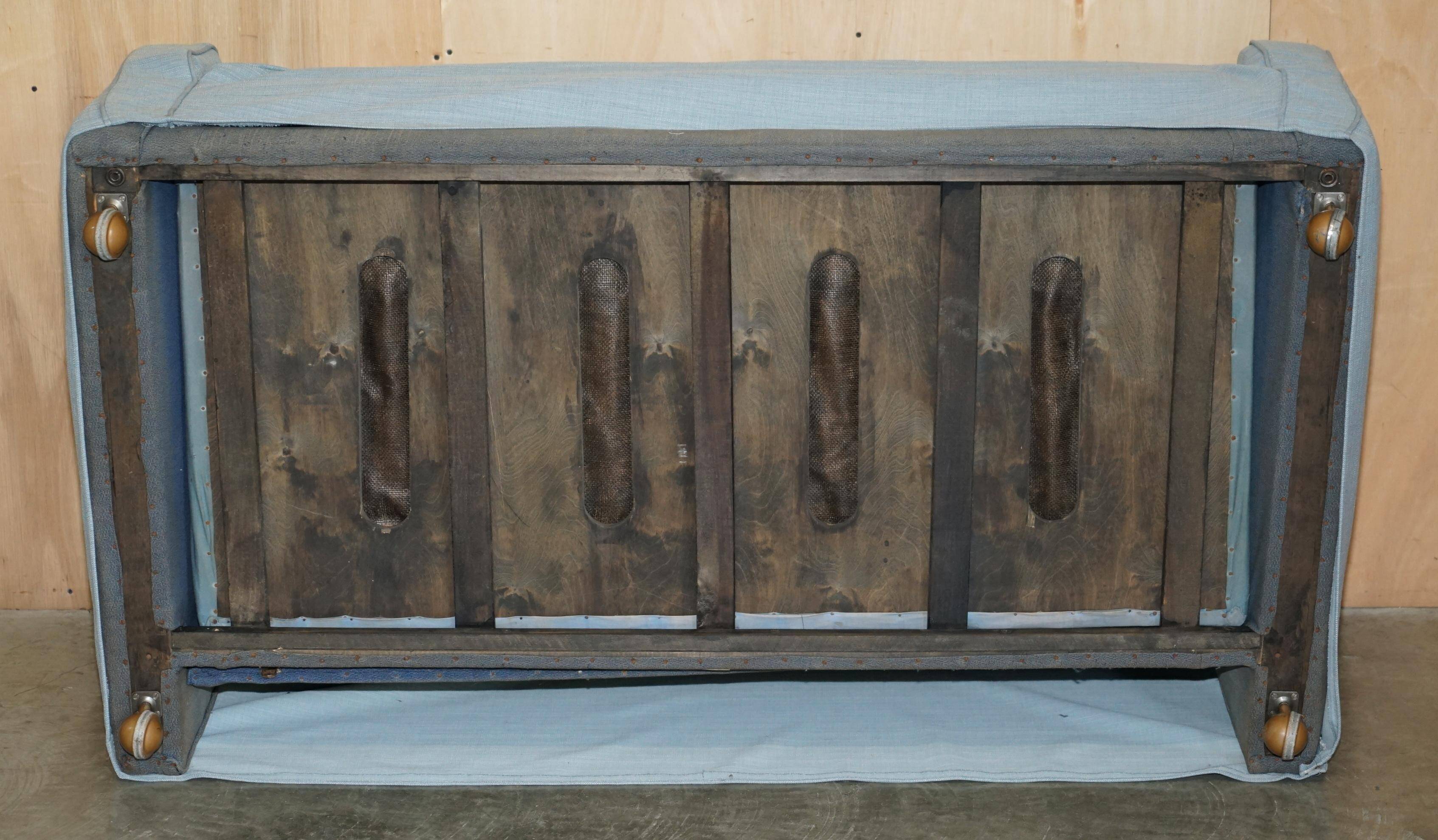 Three-piece Minty Oxford canapé 1933