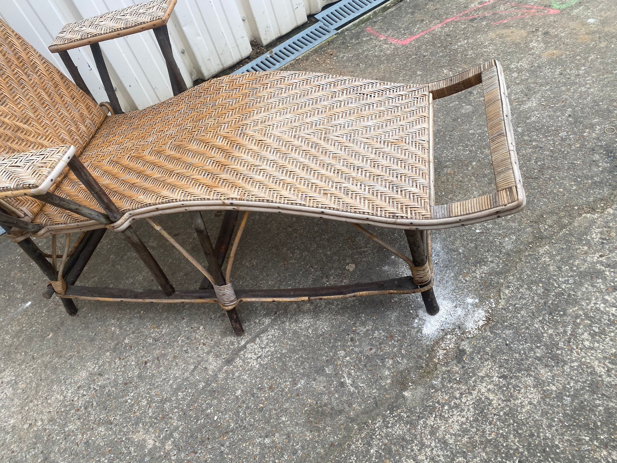 Chaise longue rotin bois ancienne