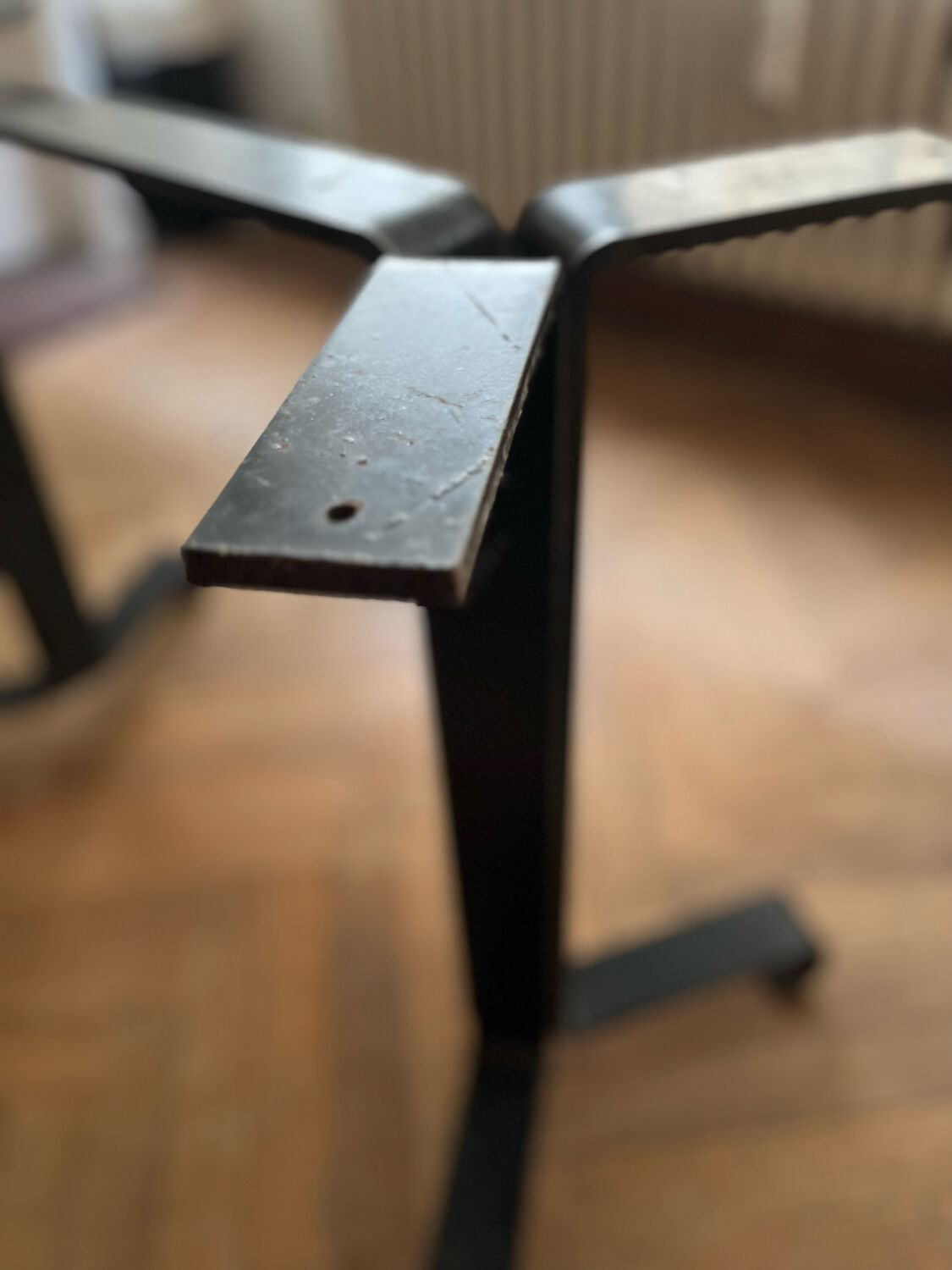 Table Charlotte Perriand