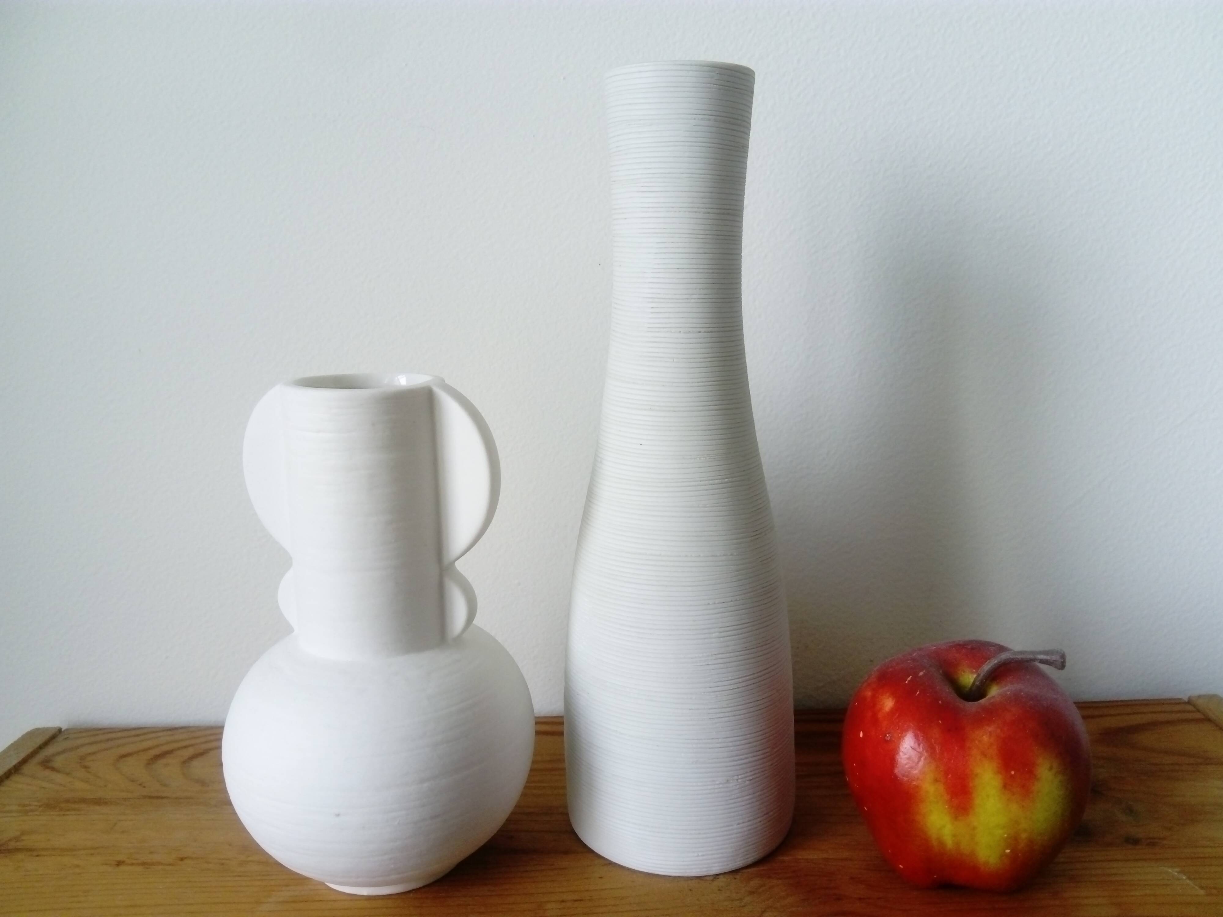 White ceramic vase with fine streaks