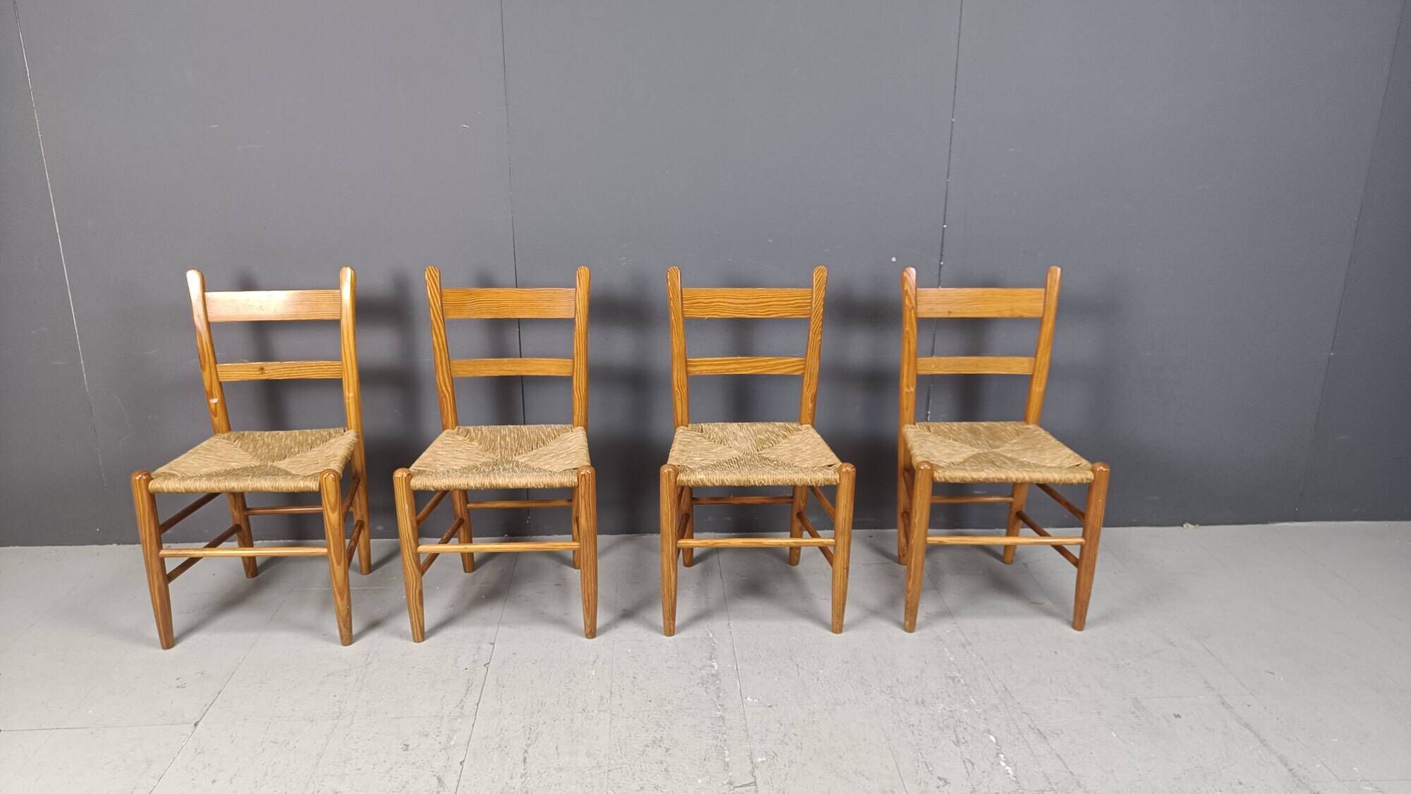 Mid-century oak and wicker dining chairs, set of 4 - 1970s
