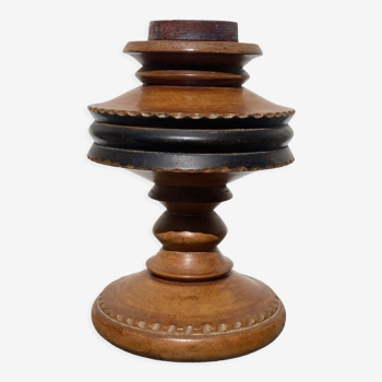Pied de lampe en bois tourné et sculpté