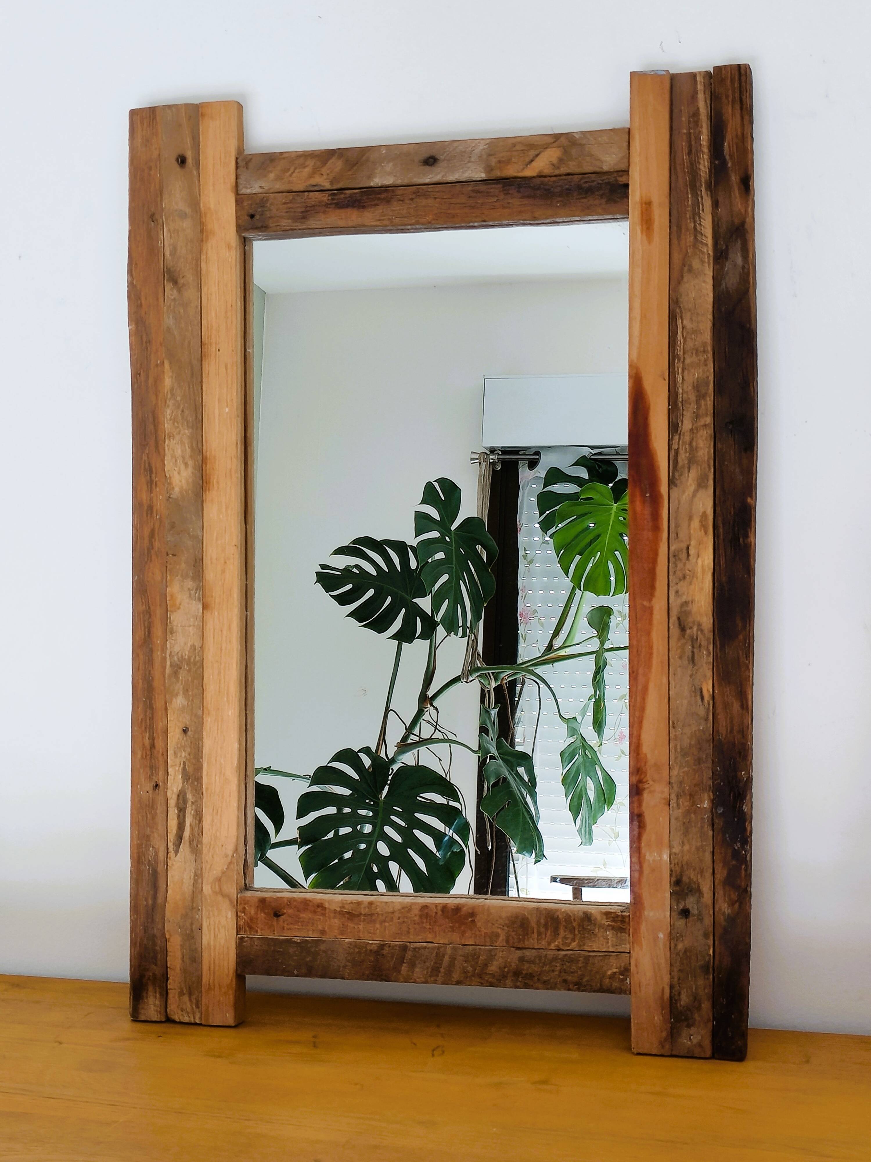 Miroir en bois recyclé