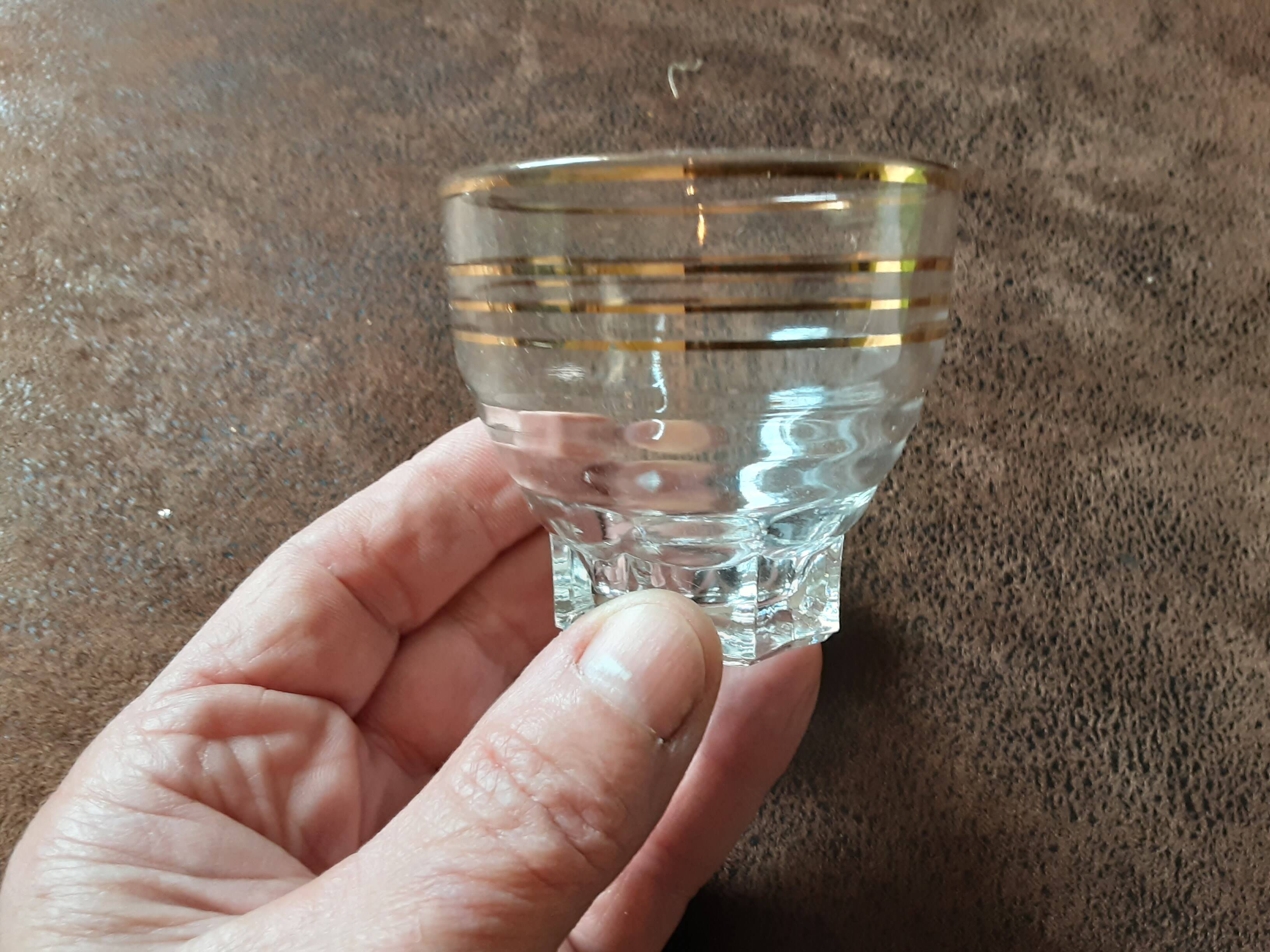 Set of 6 crystal digestive glasses