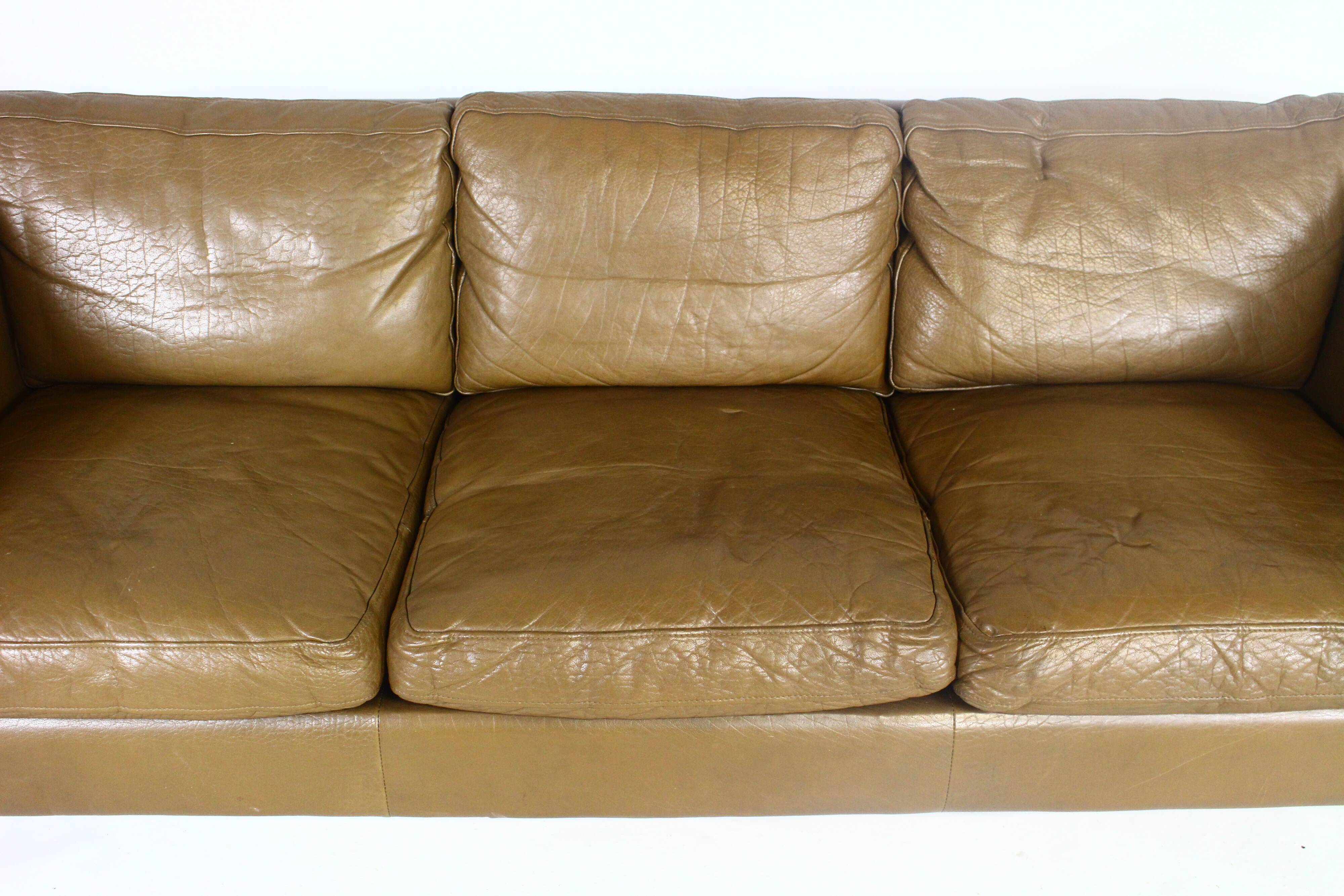 1970s brown leather sofa by Vejen Polstermøbelfabrik