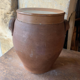 Pot en grés avec couvercle
