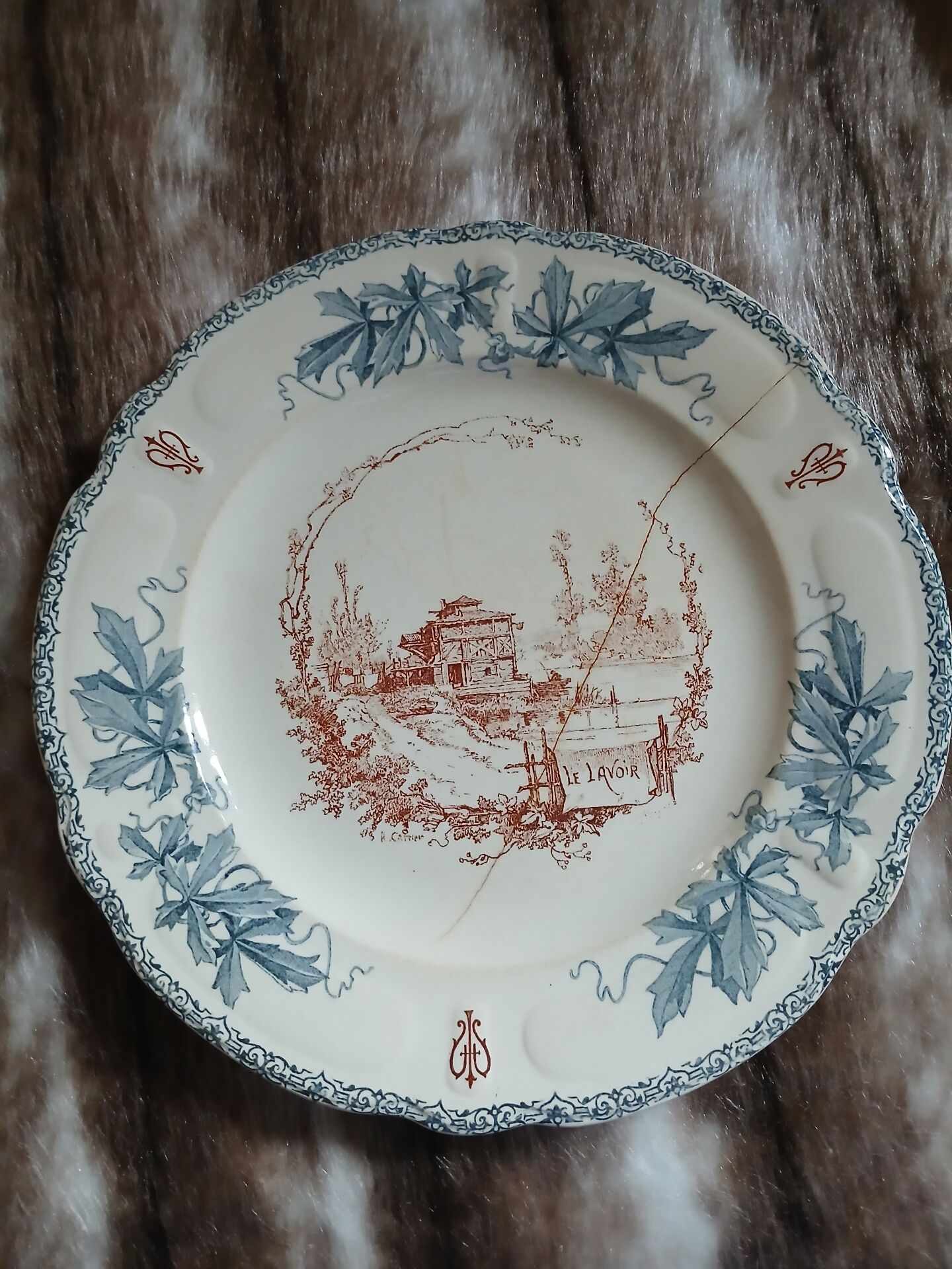 10 antique flat plates "Louis XIII" Choisy le Roi