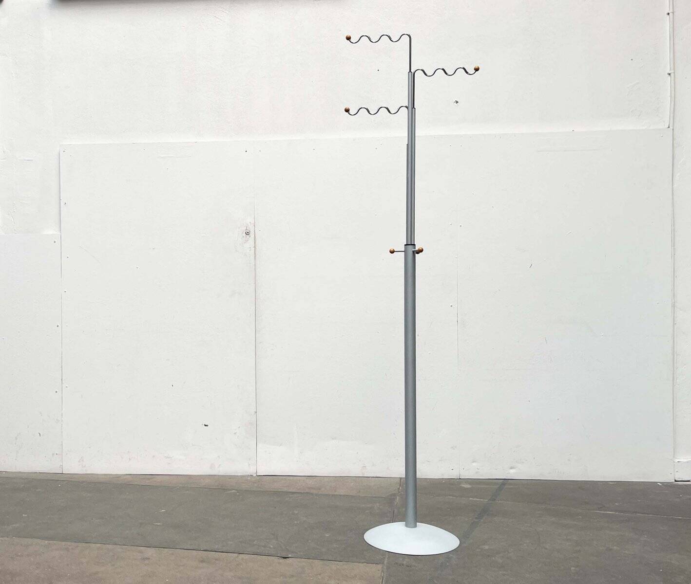 Postmodern German grey metal coat rack by Markus Börgens for D-Tec, 1980s.