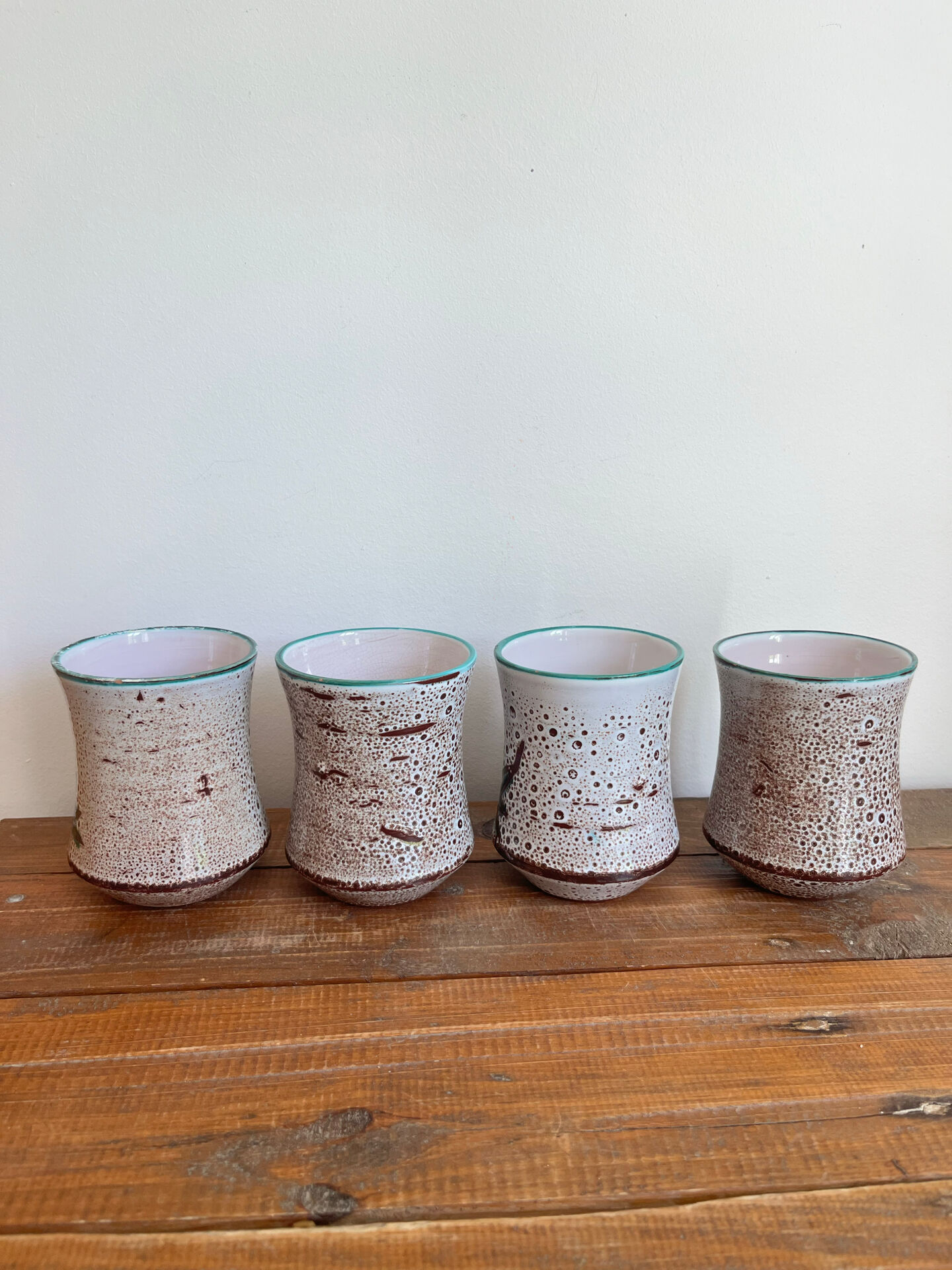 4 cups Vallauris