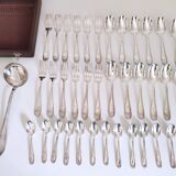 Silver metal housewife model Rocaille