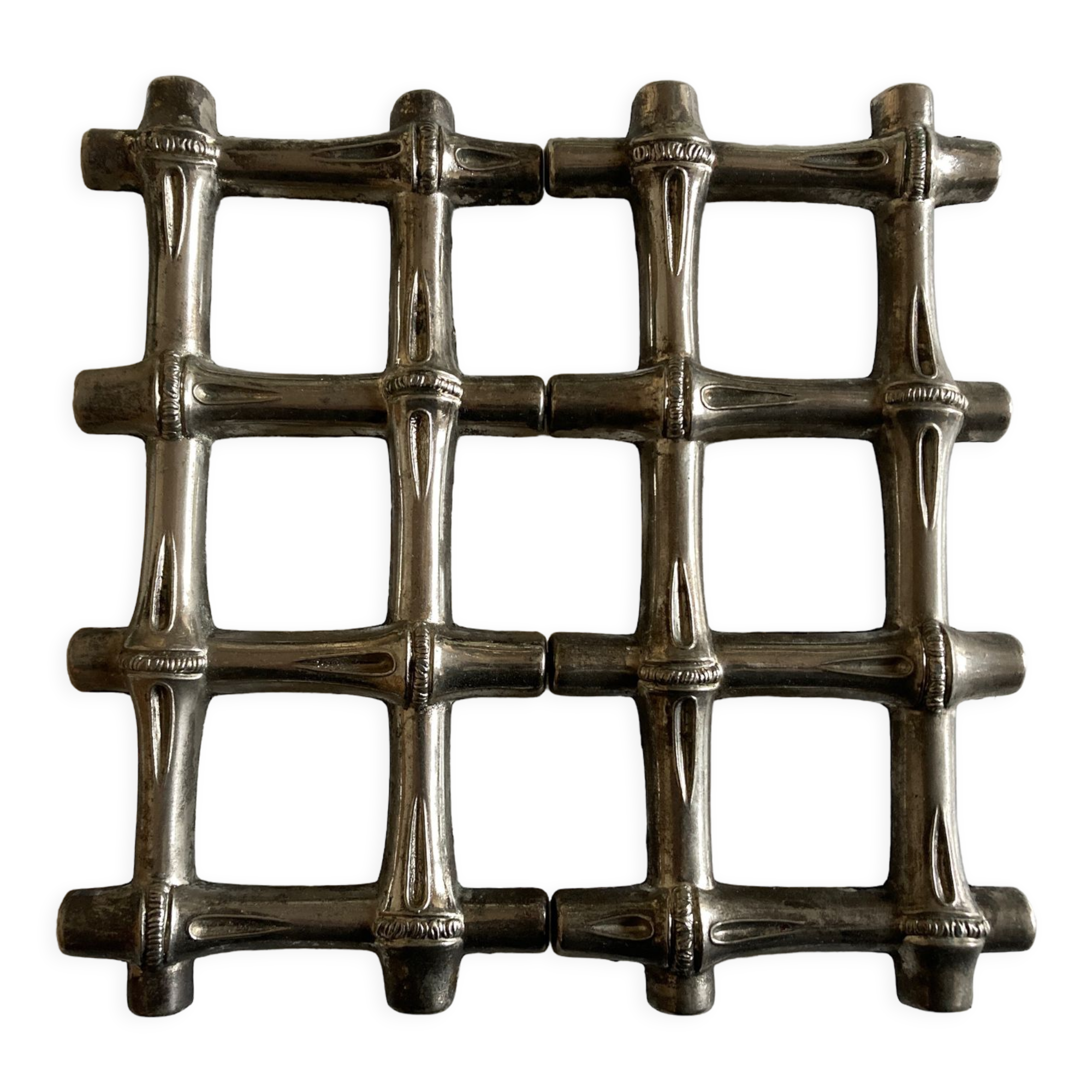 Bamboo silver metal mat 1970