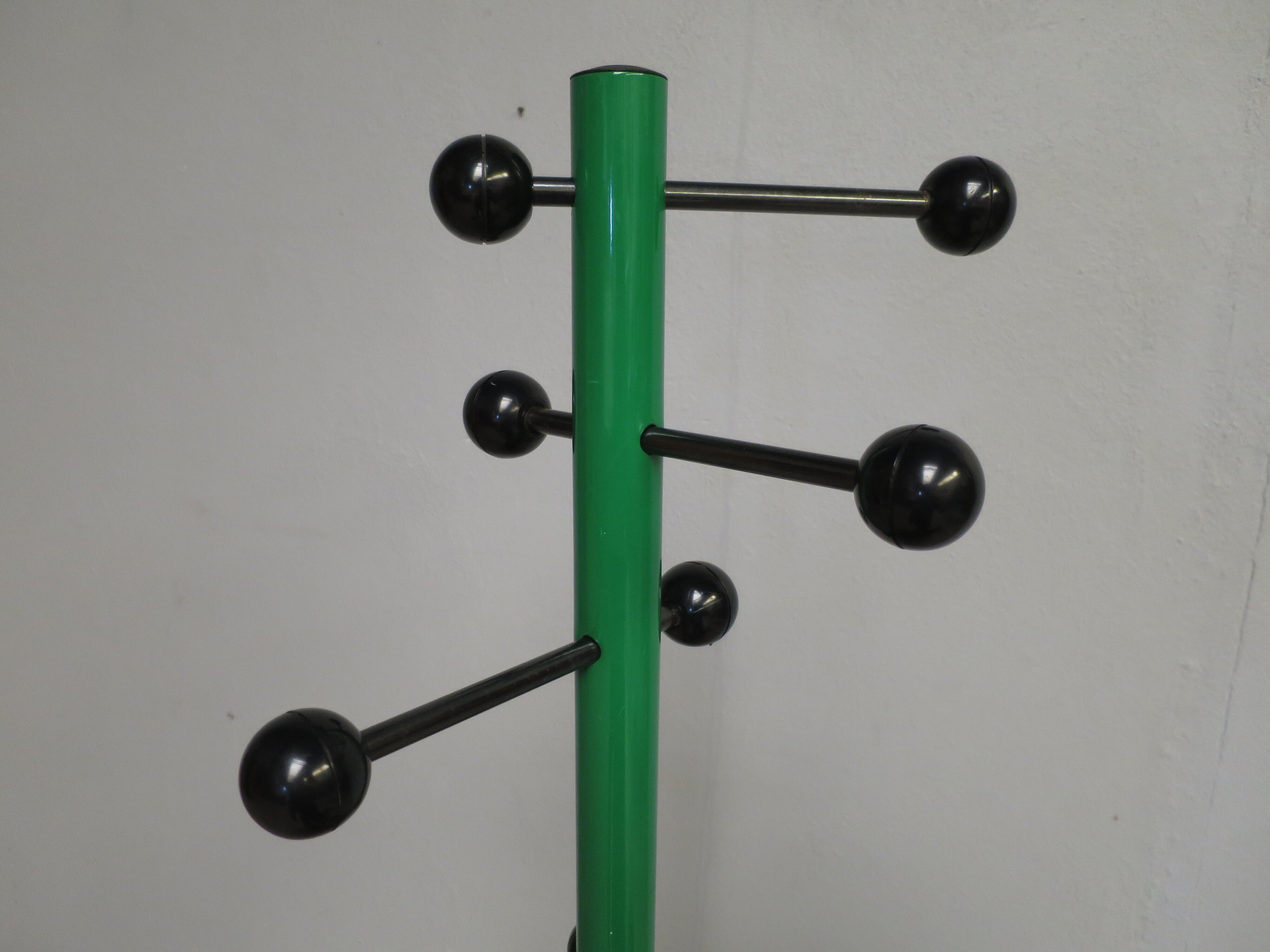 Coat rack balls 70s