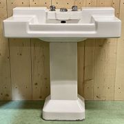 Floor washbasin from the 1930s in enamel of the brand JACOB DELAFON