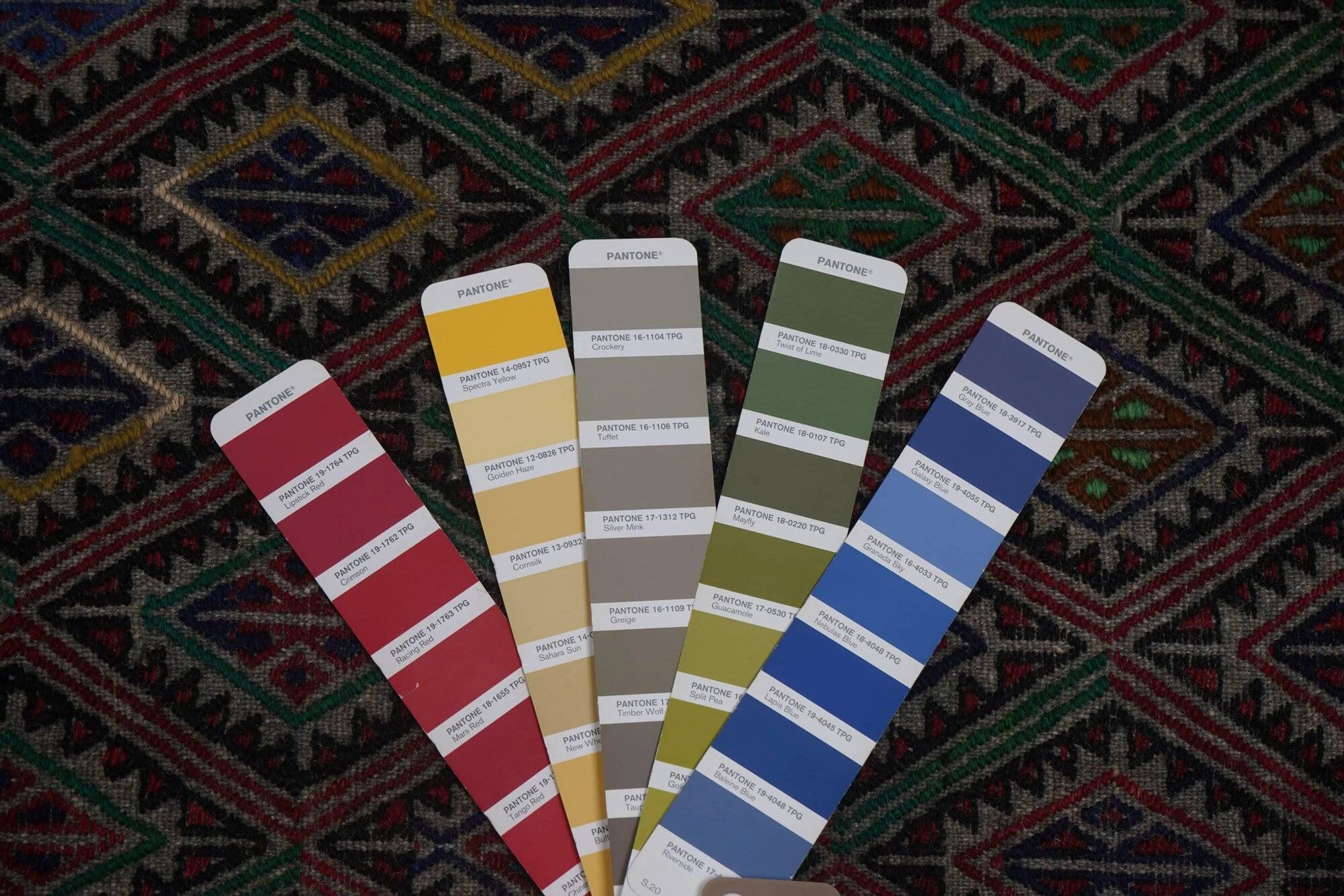 Kilim turc vintage tissé main 120x190 cm