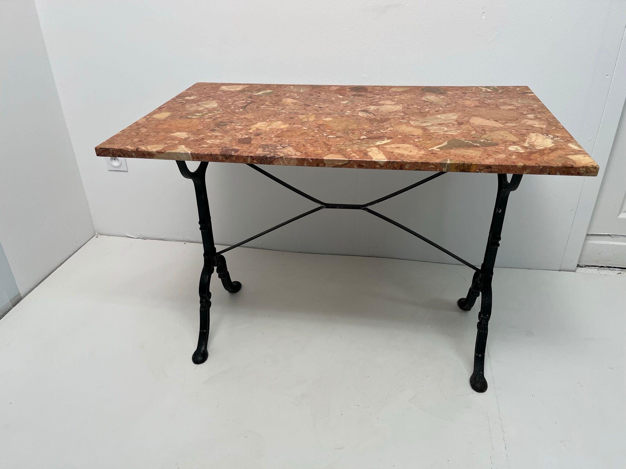 Pink marble bistro table from the early 20th century