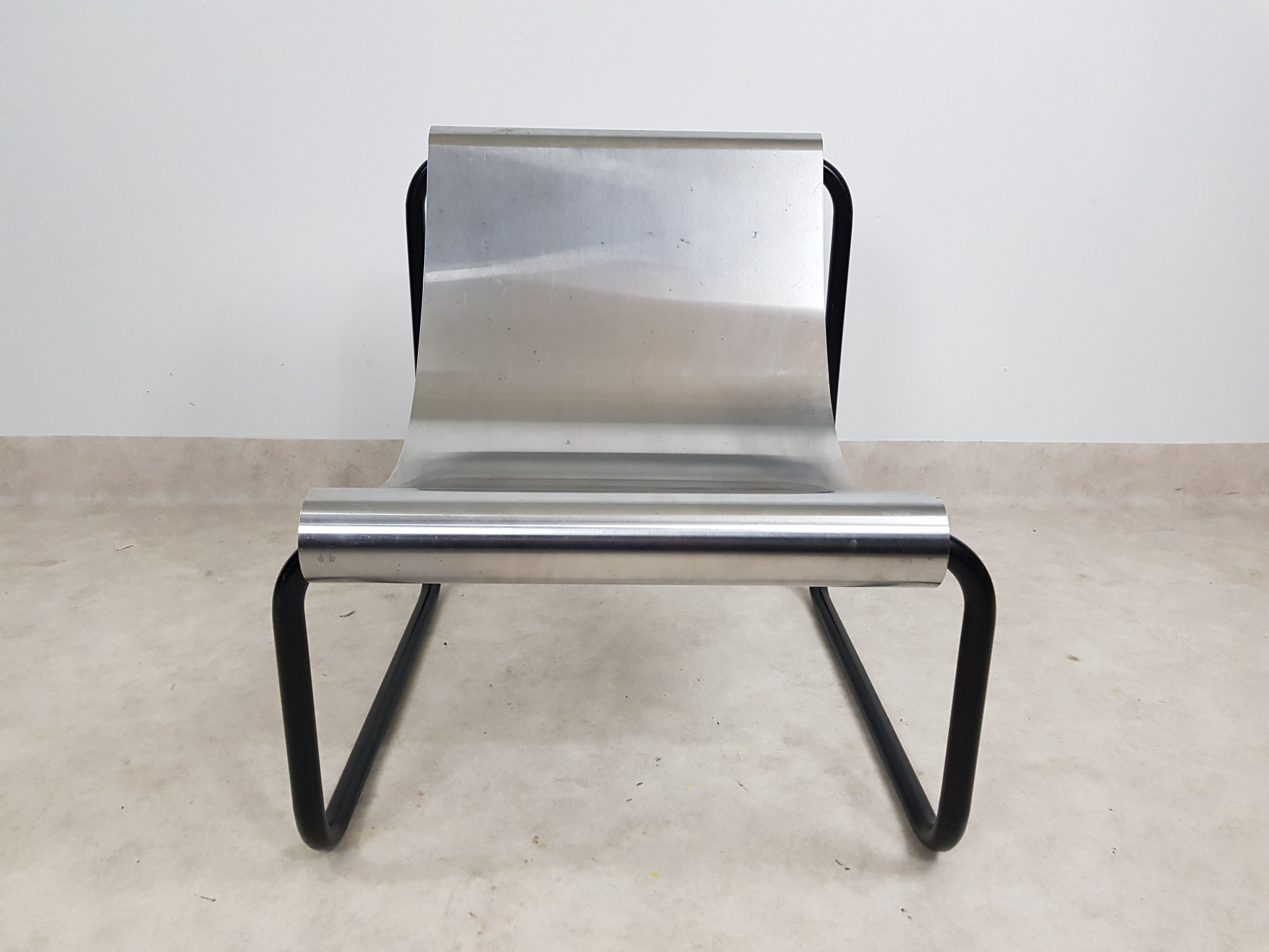 Chauffeuse en acier inoxydable de Patrick Gingembre 1970