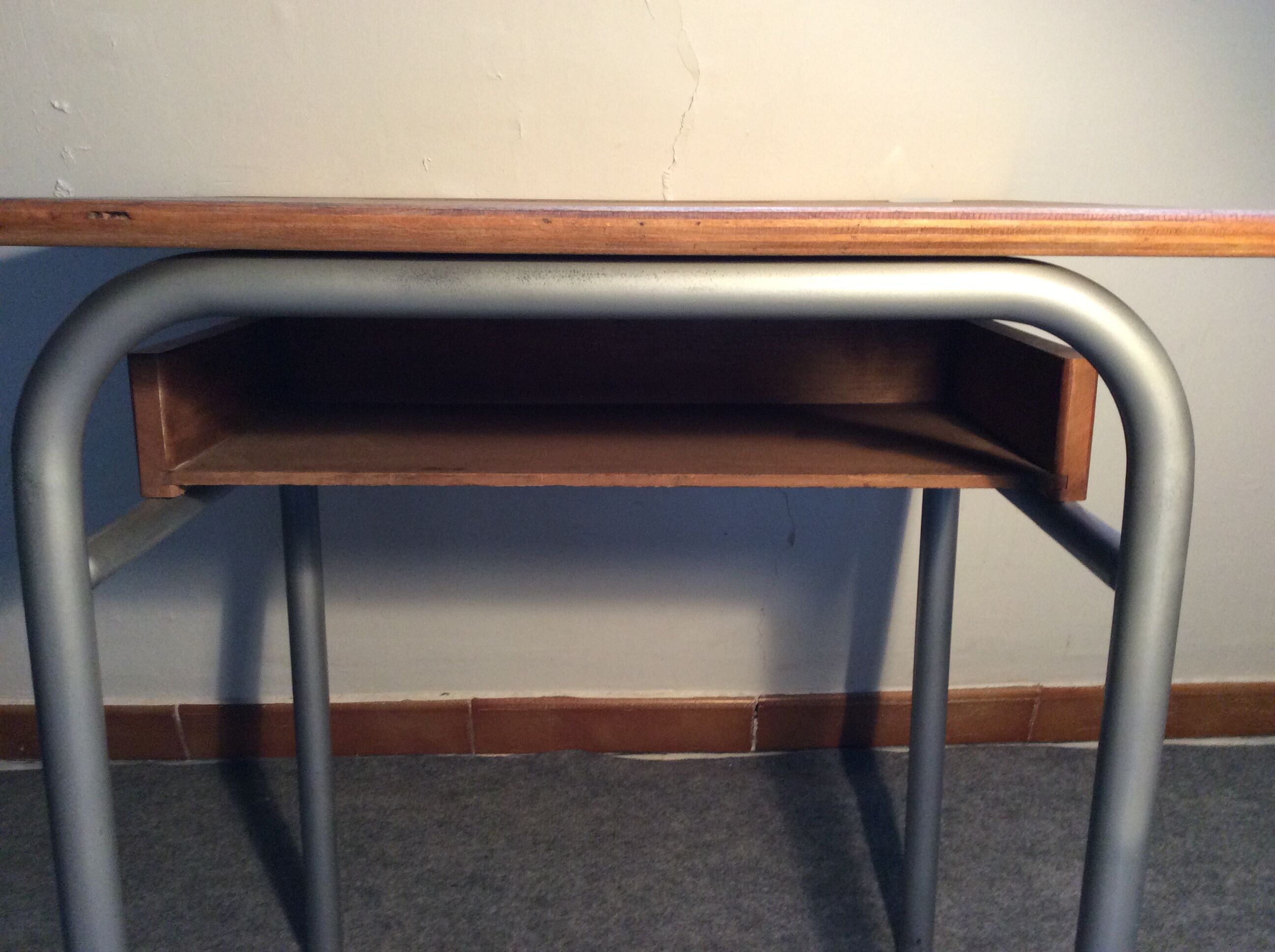 Bureau écolier en bois avec sa chaise